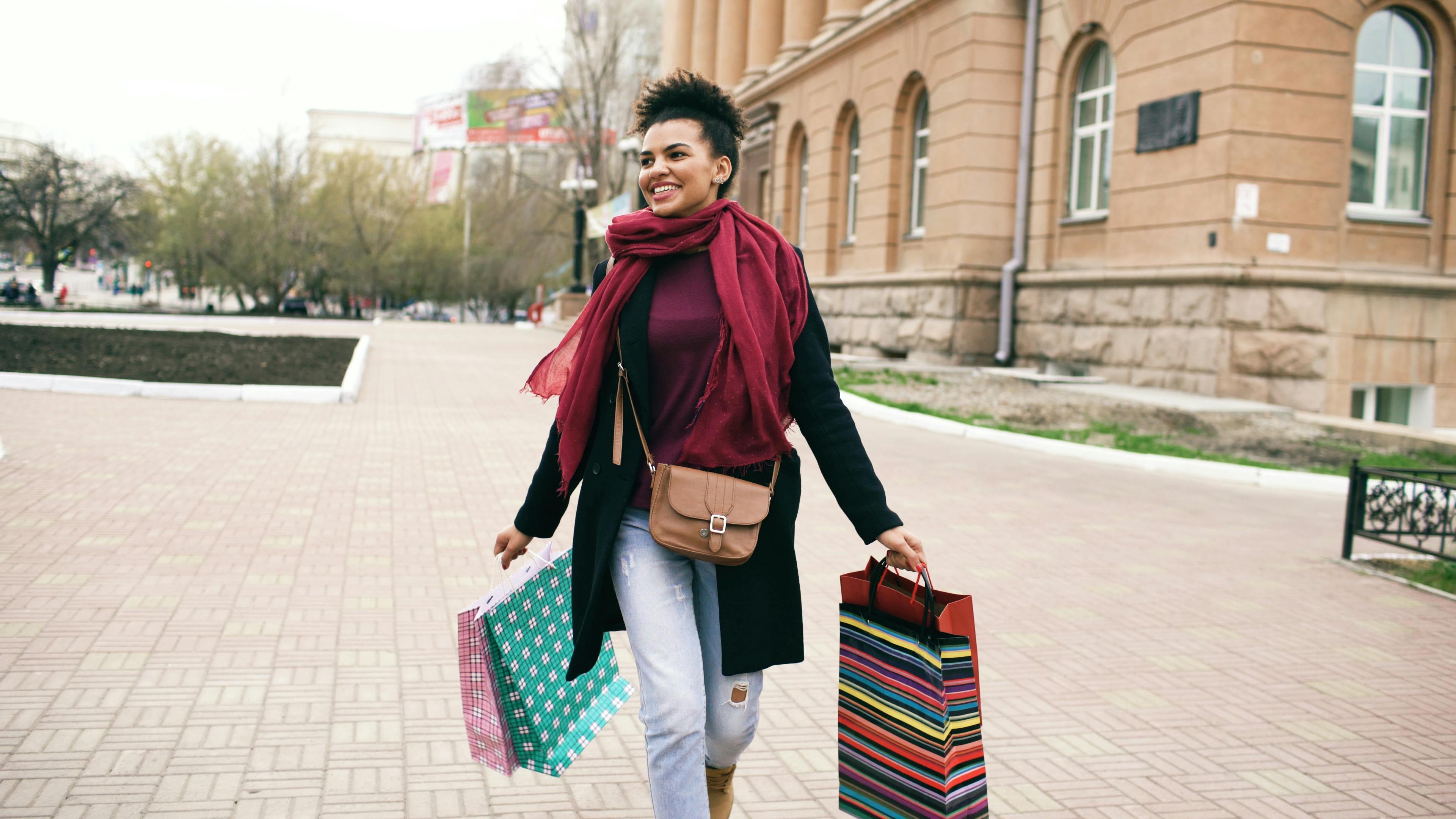 general lifestyle shop online legit — Photo by Vitaly Gariev on Pexels