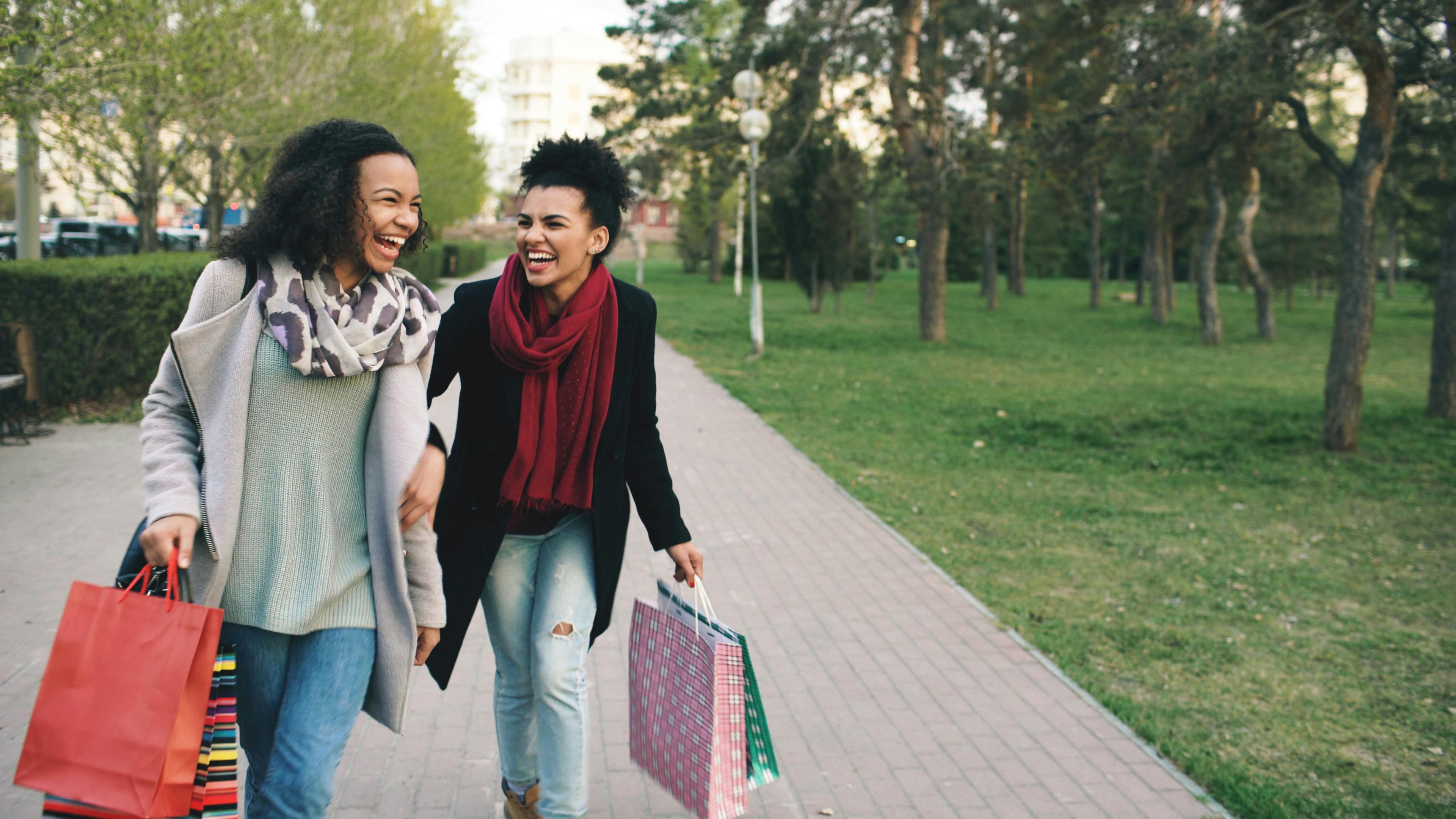 The Best Travel Clothes For Women, According To Executives Who Travel Constantly — Photo by Vitaly Gariev on Pexels