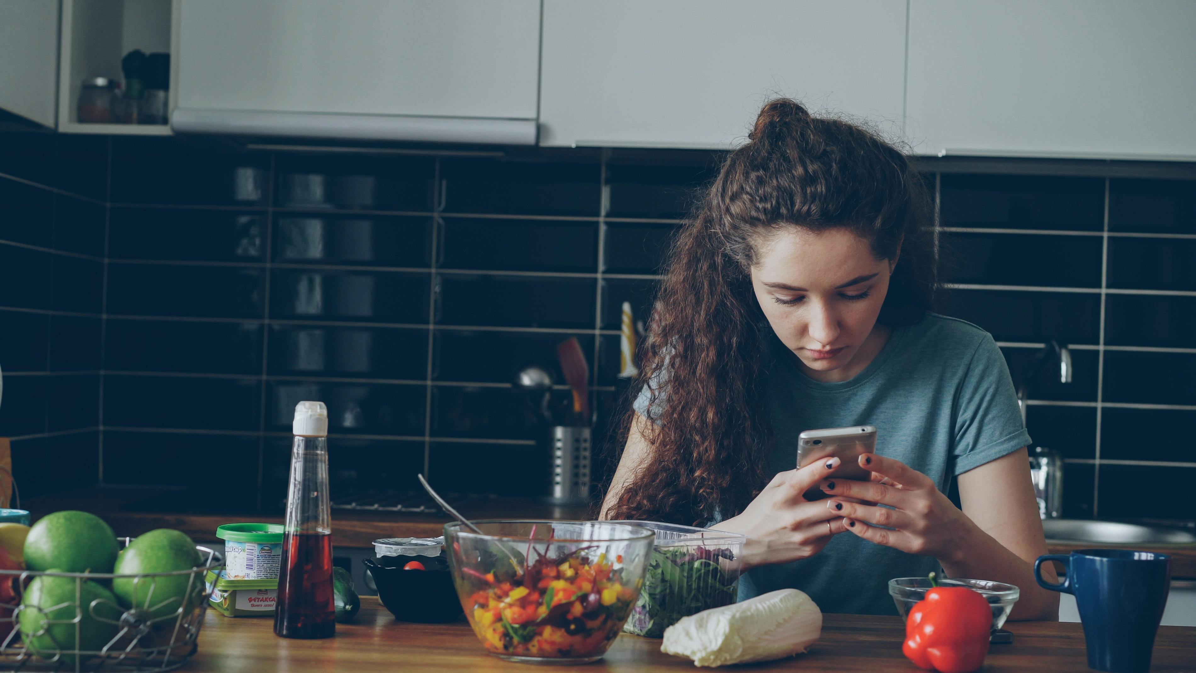 home cooking kitchen hacks — Photo by Vitaly Gariev on Pexels