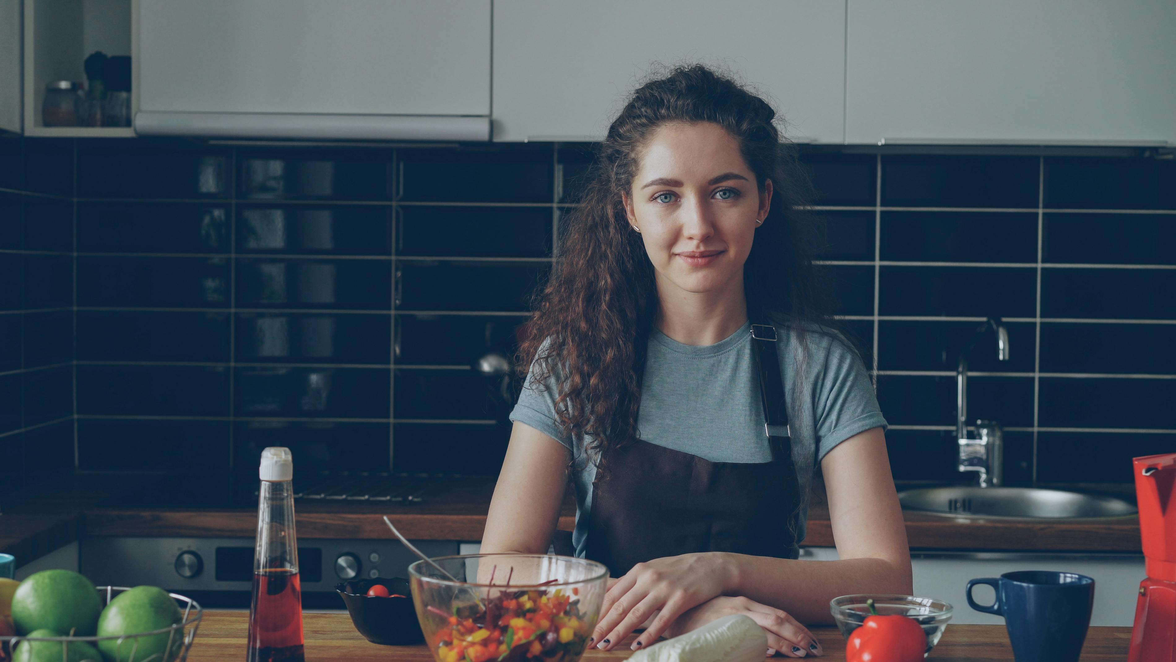 home cooking kitchen hacks — Photo by Vitaly Gariev on Pexels