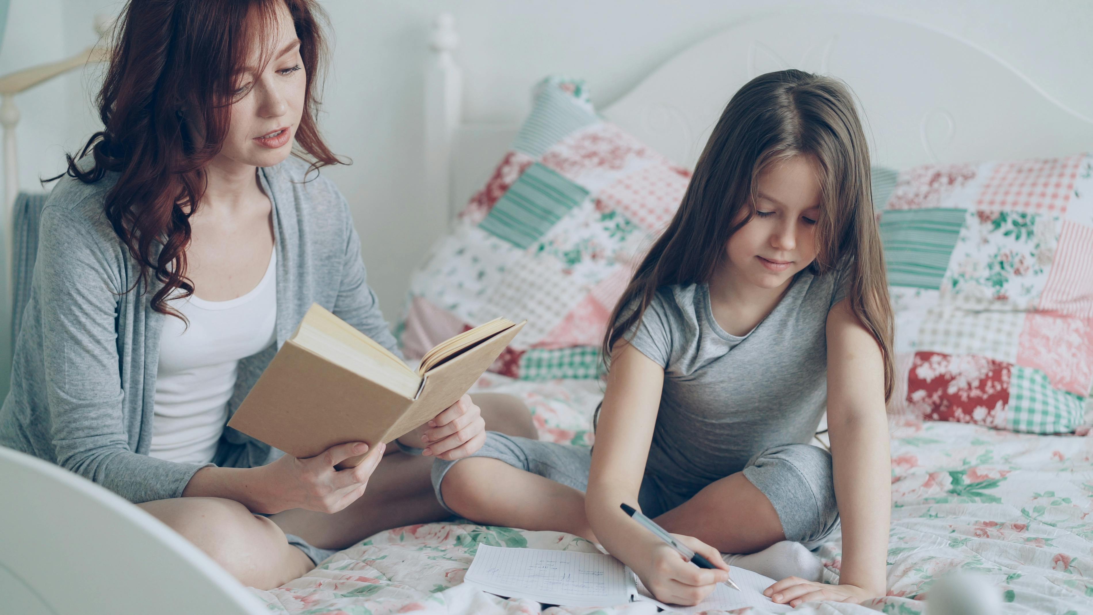 Teens Are Struggling With Literacy Skills, Says College Prep Expert — Photo by Vitaly Gariev on Pexels
