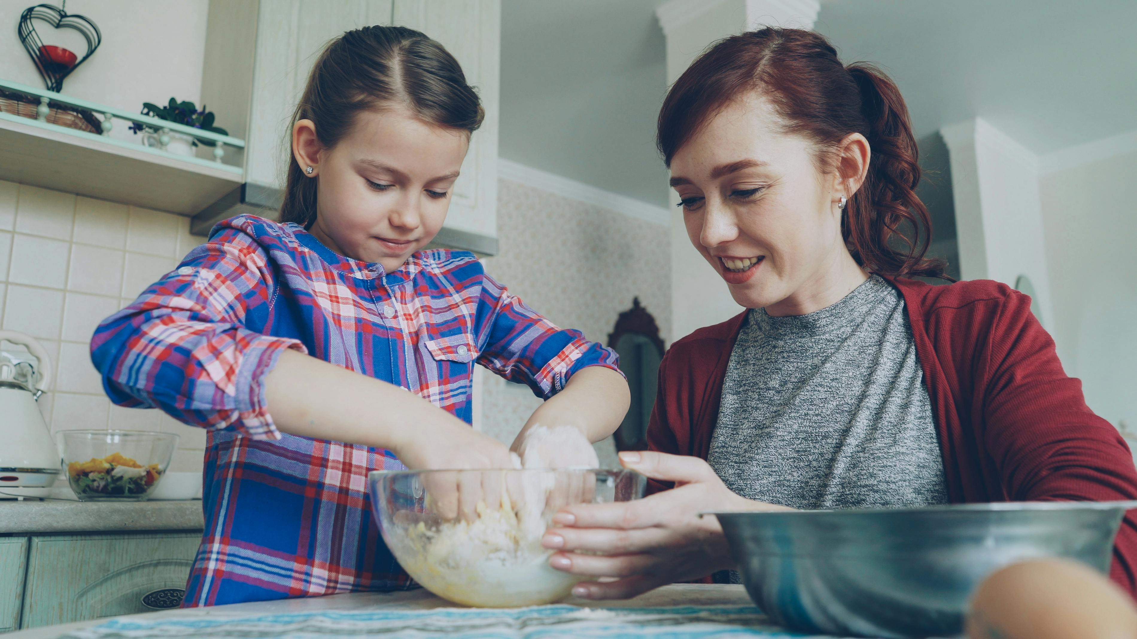 24 Cooking "Hacks" You Learned From The Internet That Are Actually Making Things Harder For You — Photo by Vitaly Gariev on P