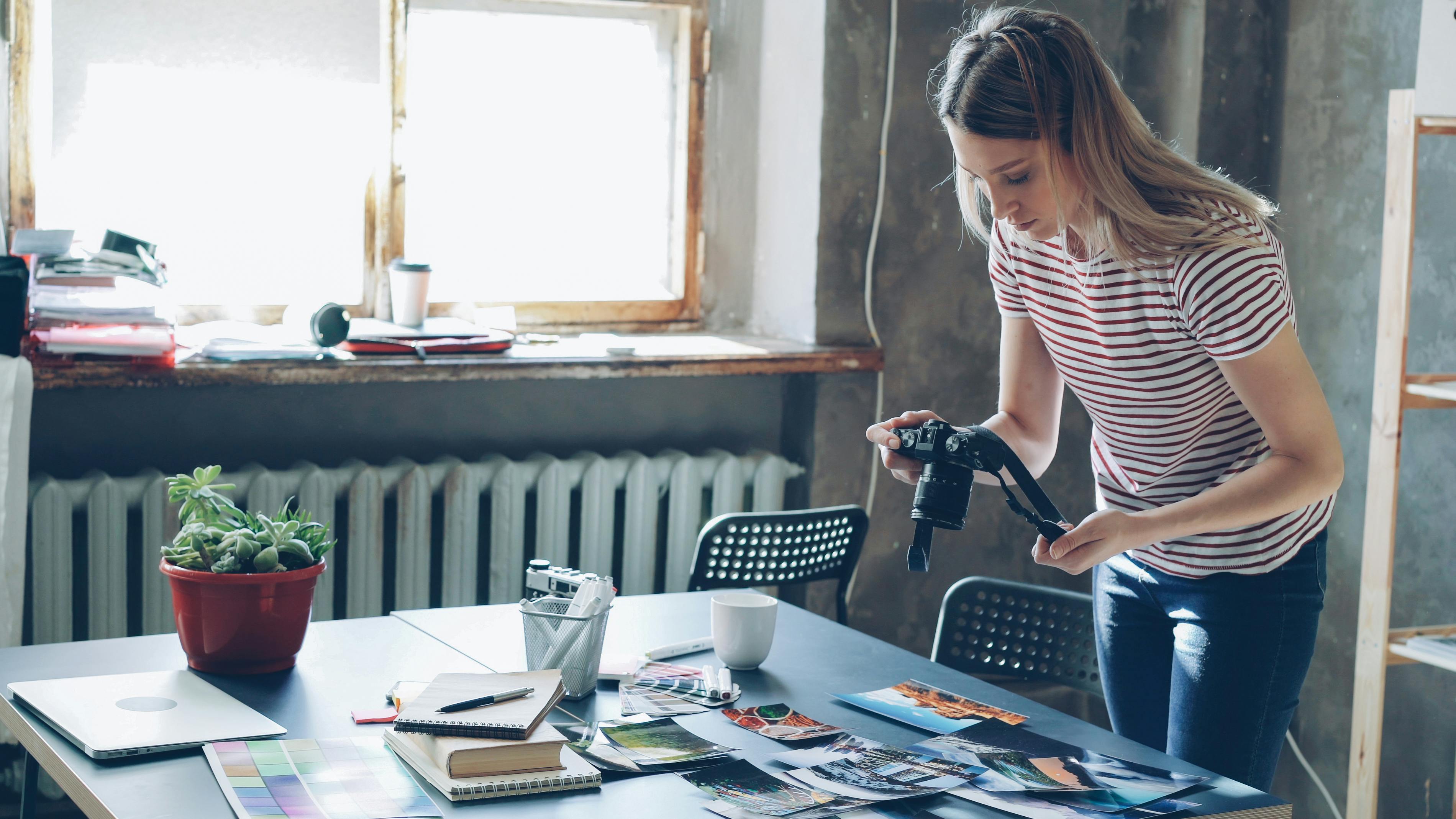 U of A's Center for Creative Photography acquires nine new archives — Photo by Vitaly Gariev on Pexels