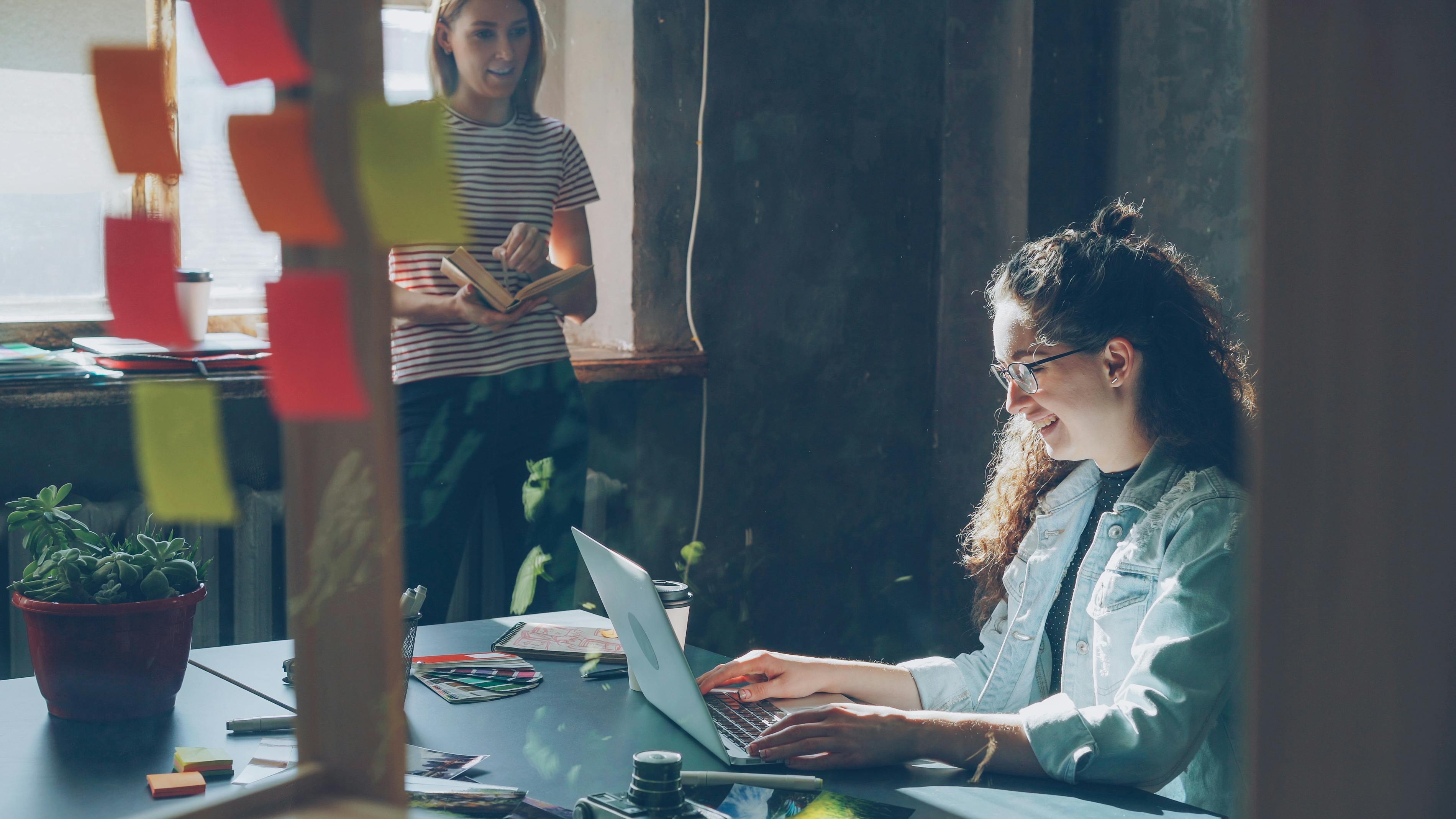 7 Creative Side Hustle Business Ideas for Gen-Z — Photo by Vitaly Gariev on Pexels