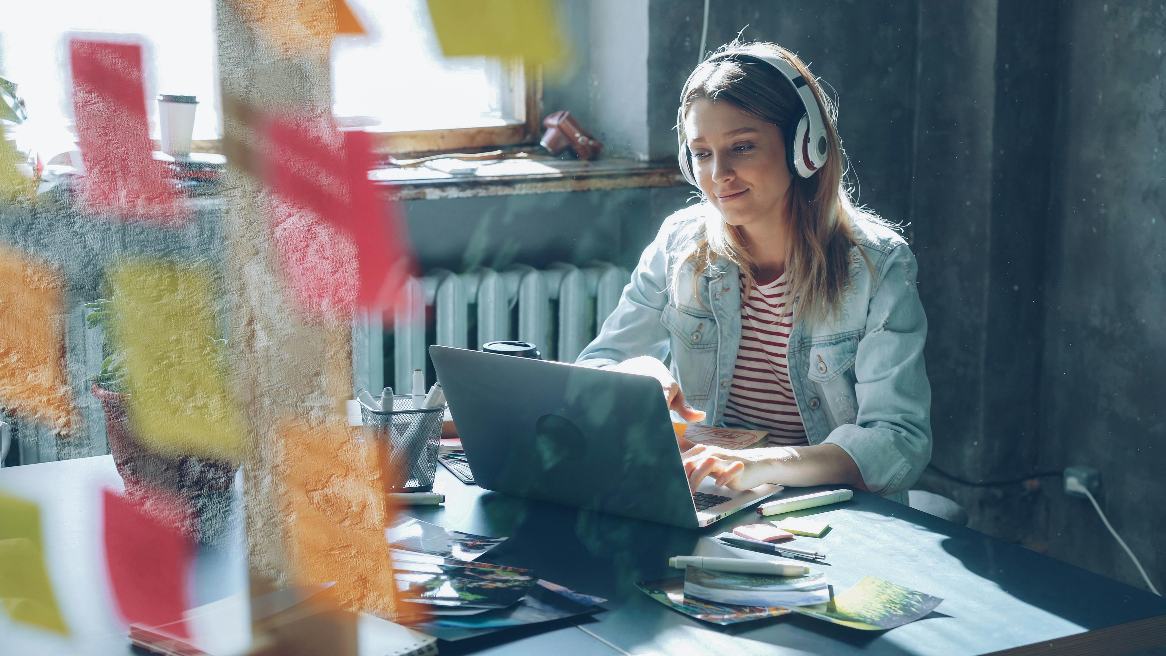 Digital age workplace: Why soft skills matter more than ever — Photo by Vitaly Gariev on Pexels