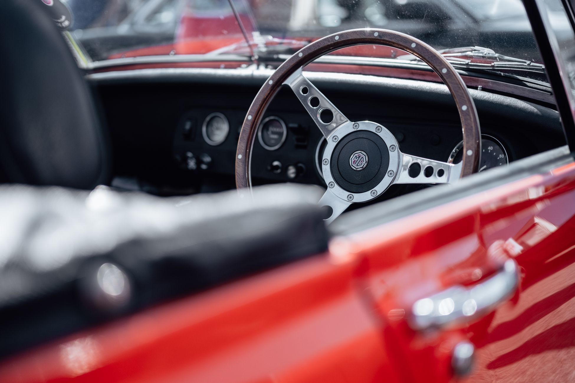 Ondernemer uit Weert redt iconisch Brits sportautomerk