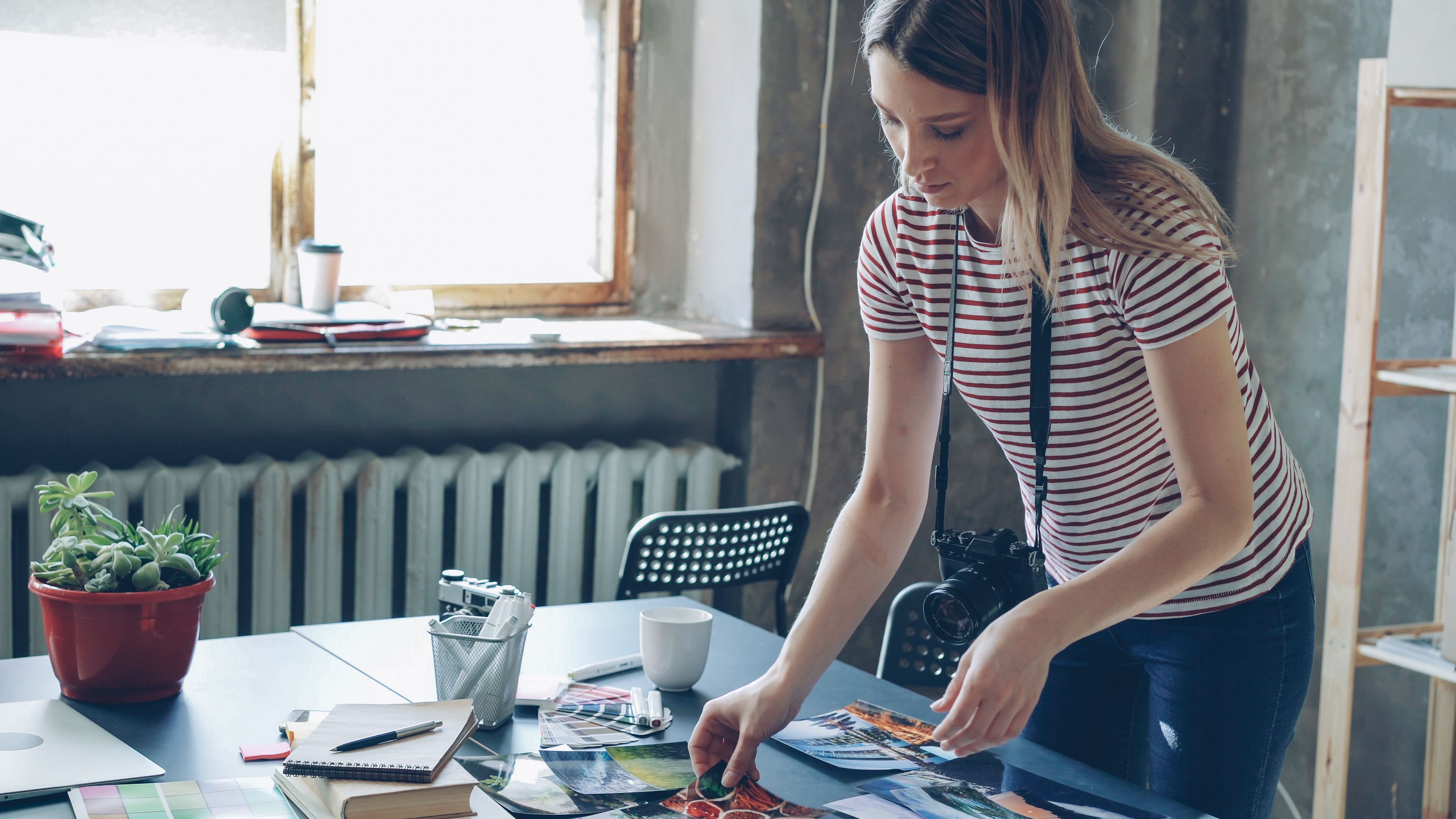 photography creative jobs — Photo by Vitaly Gariev on Pexels