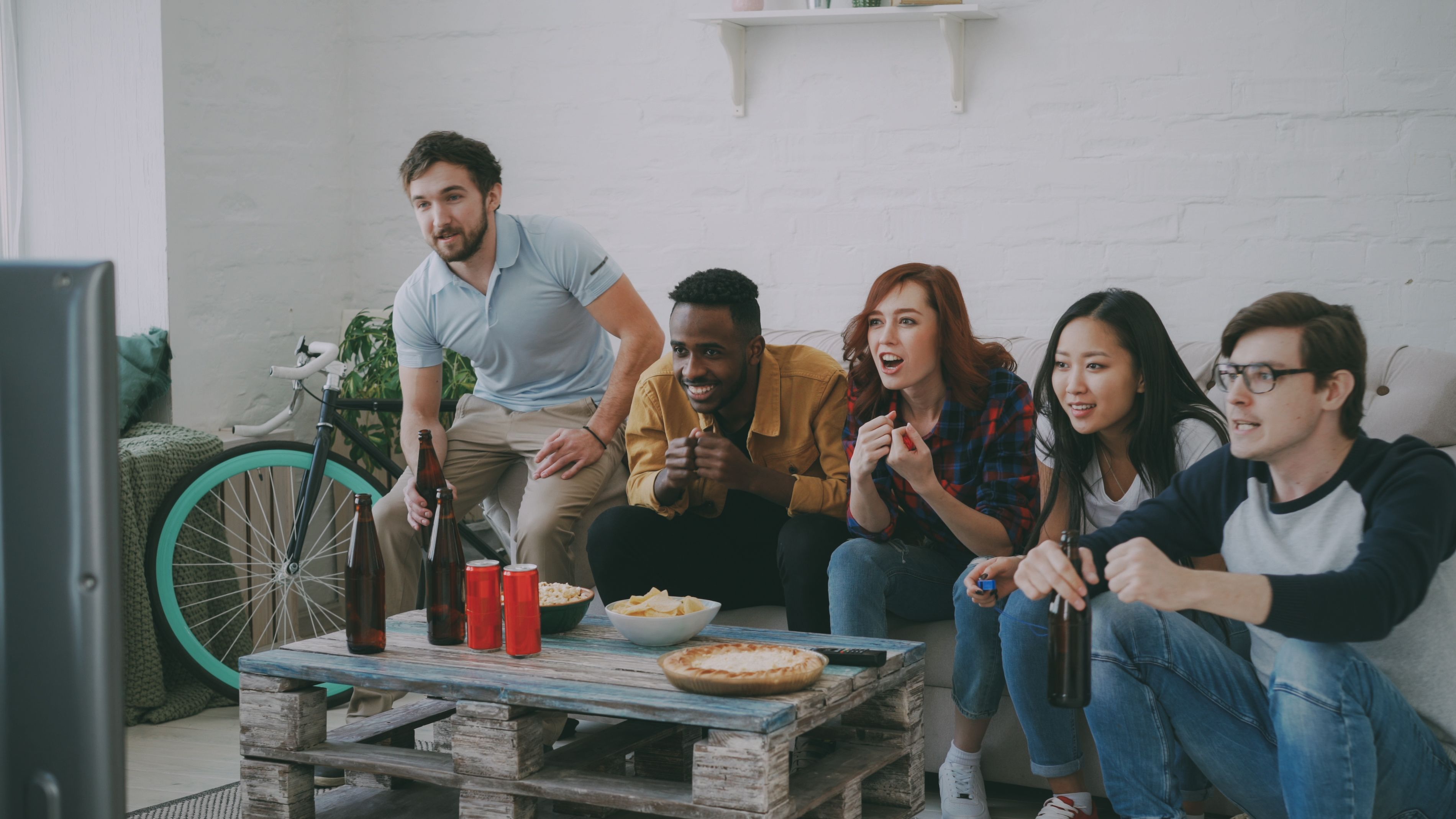 general entertainment tv channels — Photo by Vitaly Gariev on Pexels