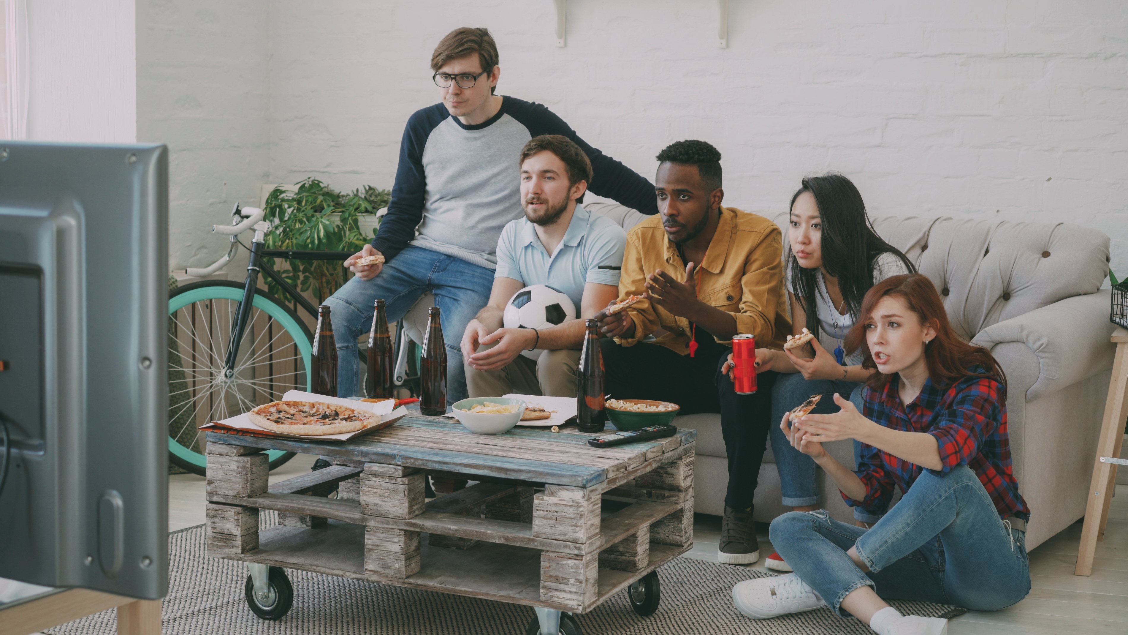 Hub: Live Sports Streaming Access Confusing Consumers — Photo by Vitaly Gariev on Pexels