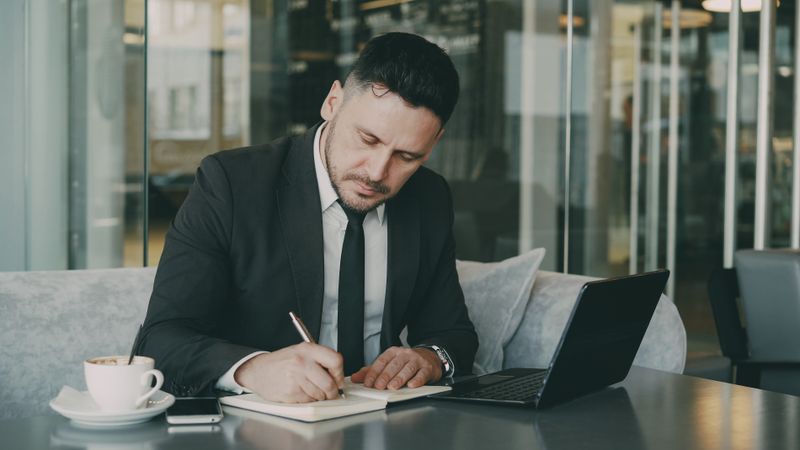 Características do empreendedor: comportamentos e em 2026