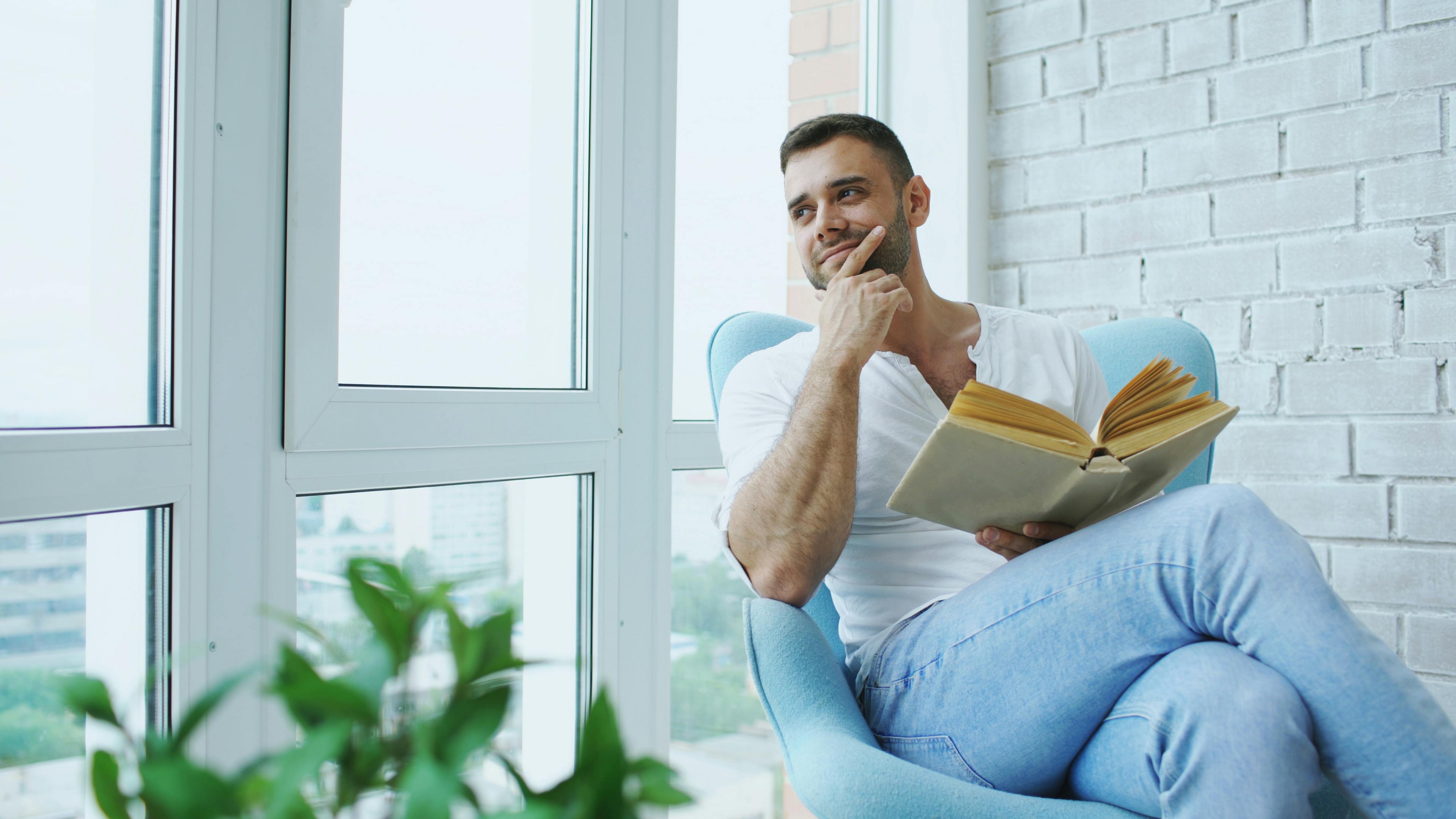 6 Books to Support Your Personal Growth This Year — Photo by Vitaly Gariev on Pexels