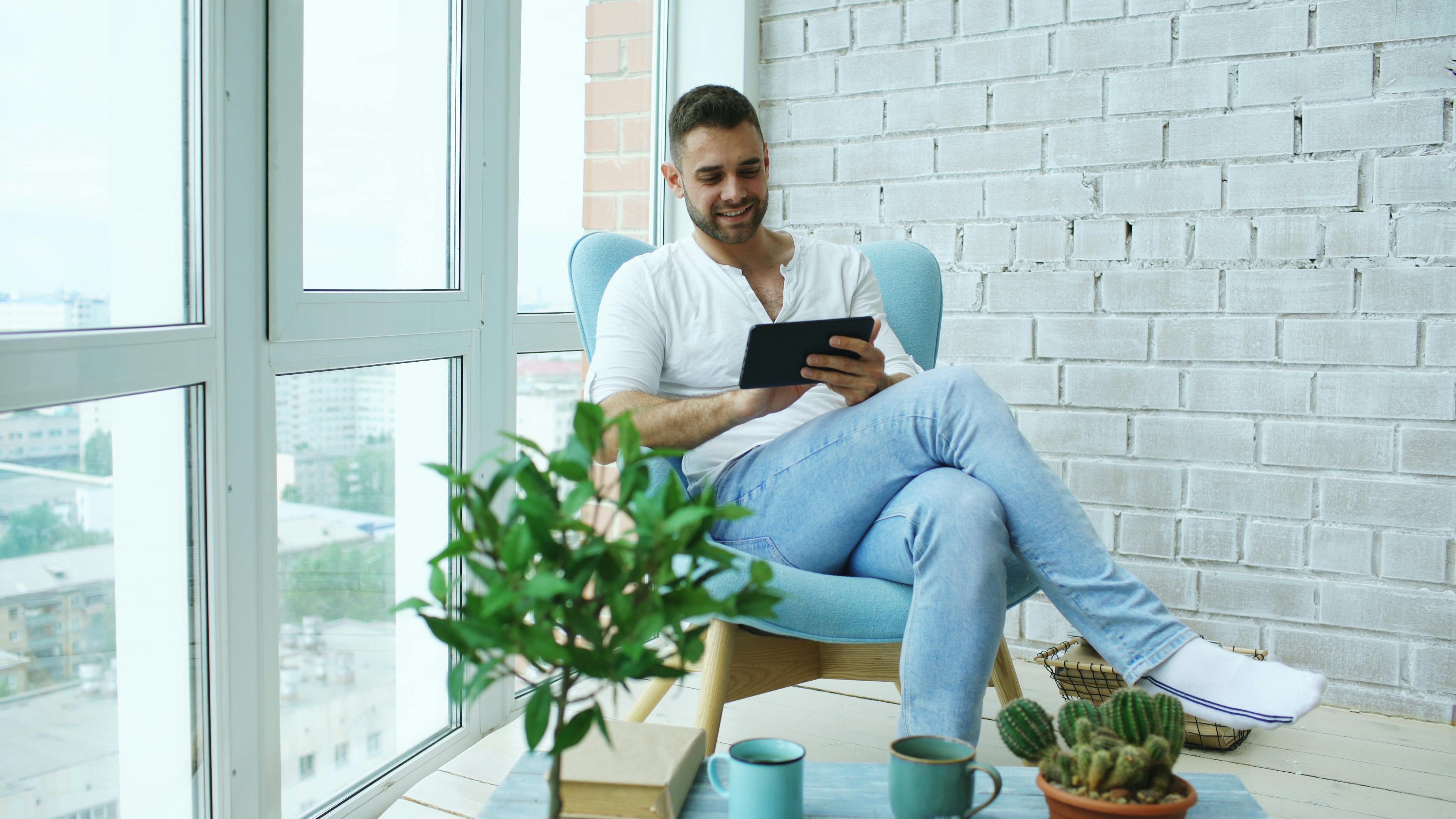 smart home energy saving energy efficiency in home — Photo by Vitaly Gariev on Pexels