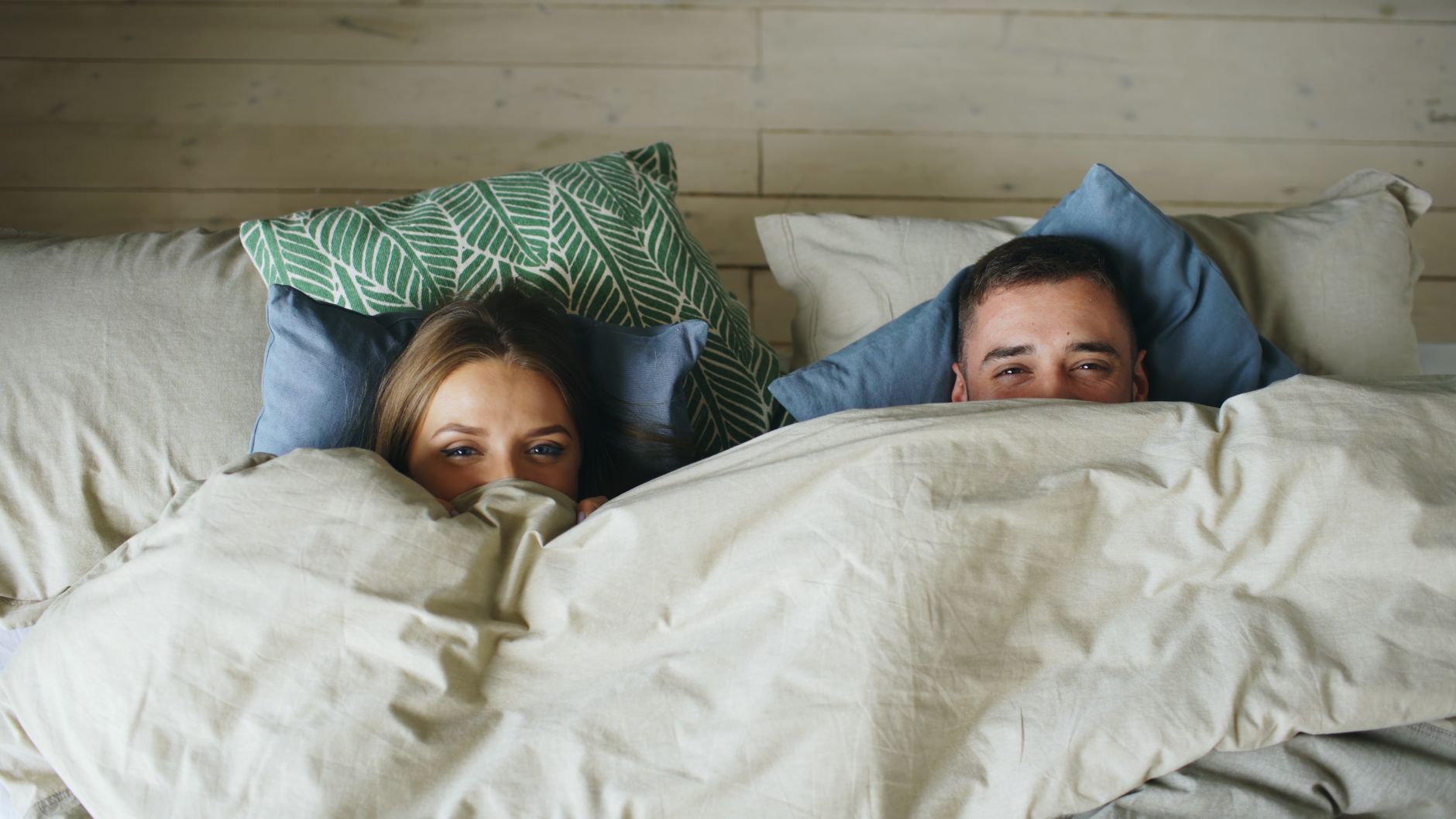 Best Microfiber Pillowcases for Sensitive Skin 2026 – Soft, Hypoallergenic, and Durable Choices