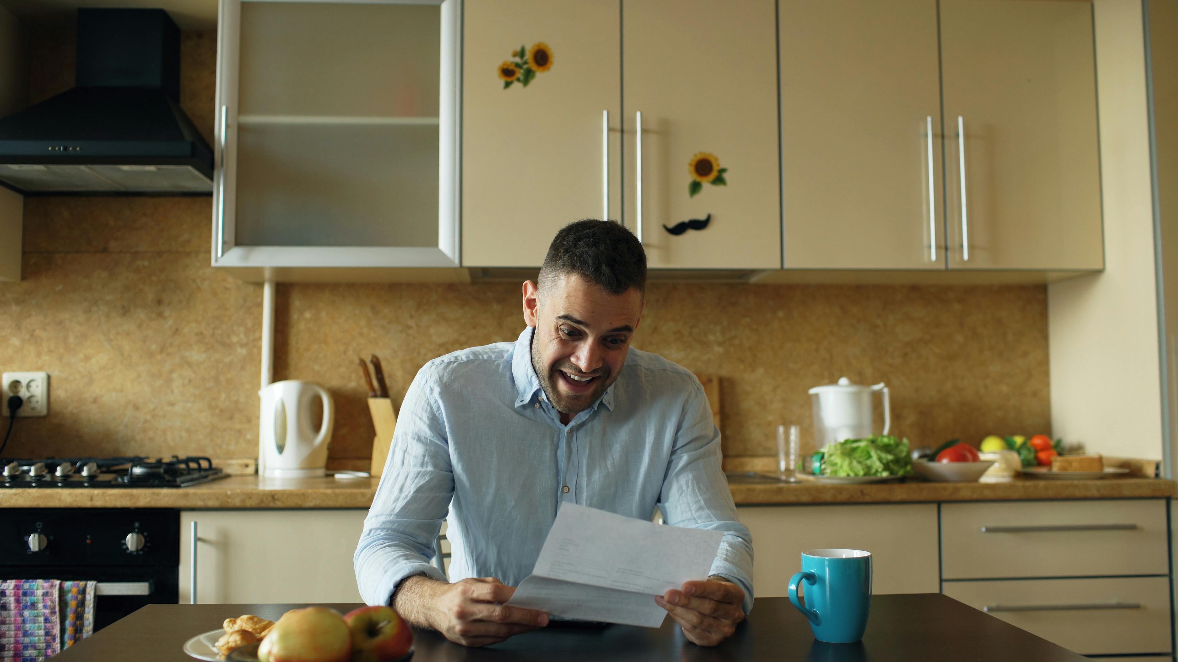 mortgage rates first-time homebuyer — Photo by Vitaly Gariev on Pexels