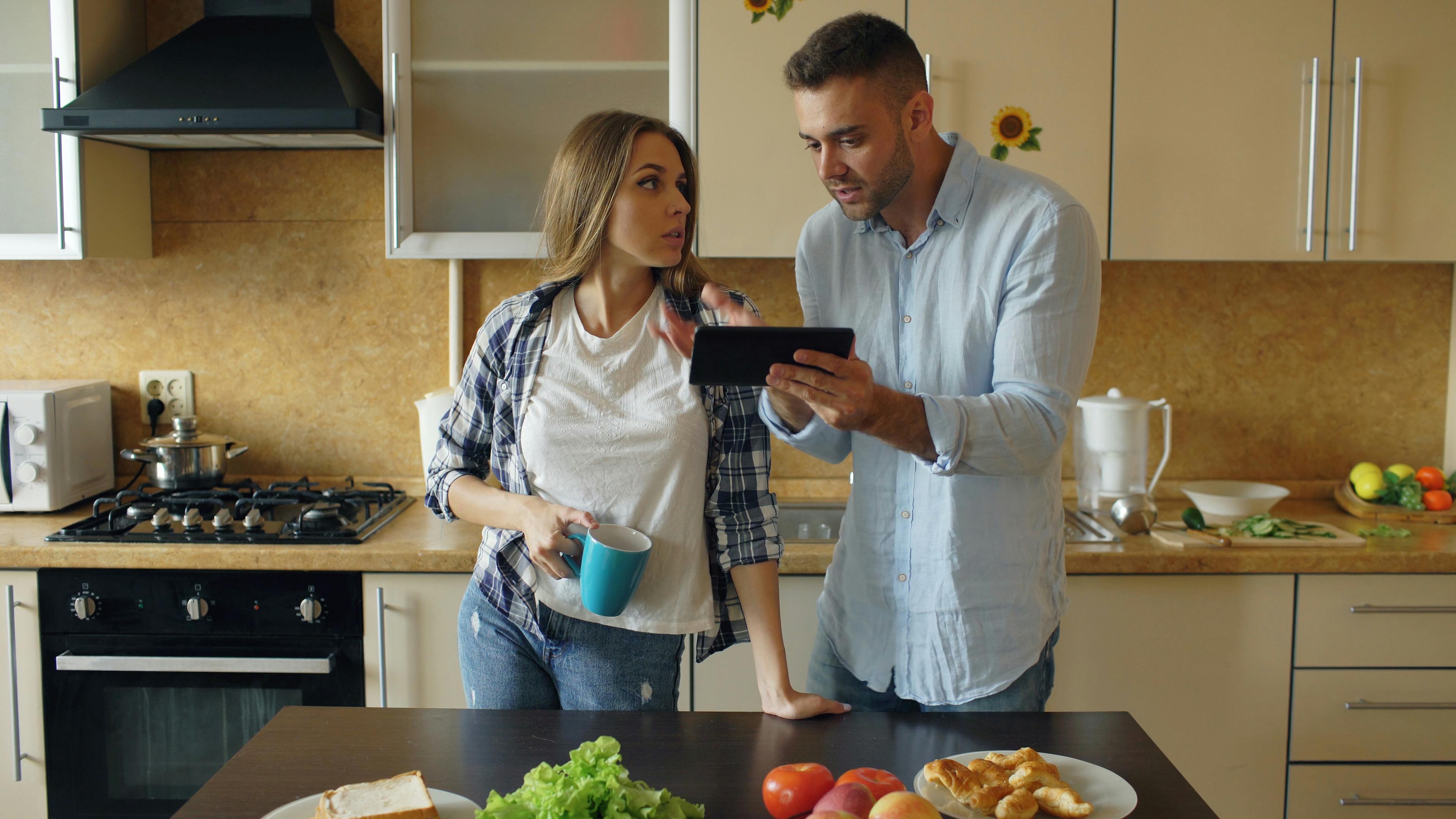 home cooking, meal planning, budget-friendly recipes, kitchen hacks, healthy eating, family meals, cookware essentials, food 