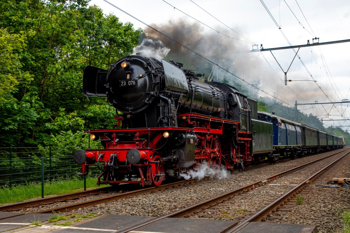 Historic Steam Train in Baarn, Netherlands · Free Stock Photo