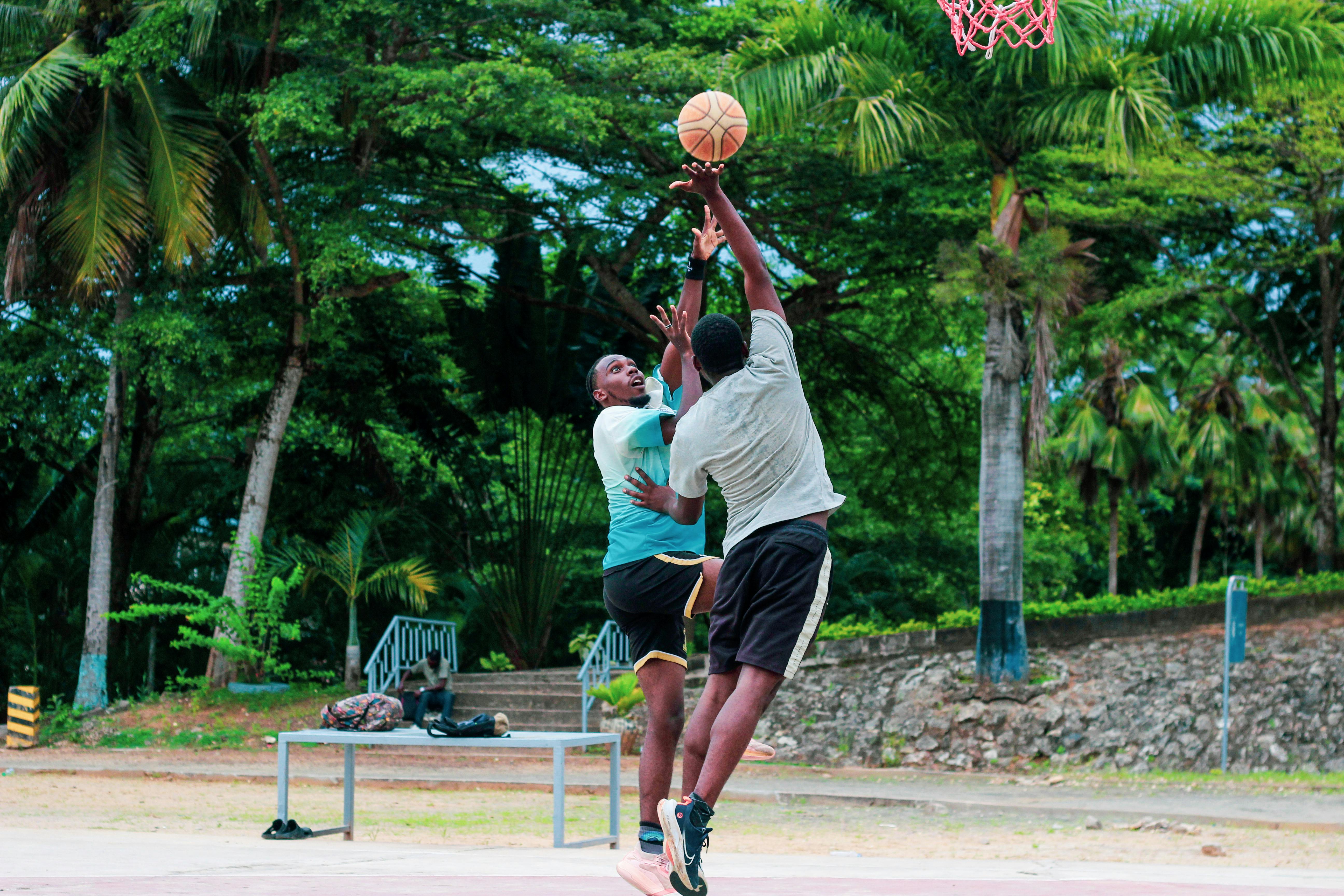 Influence of physical activity on perceived stress and mental health in university students: a systematic review — Photo by A