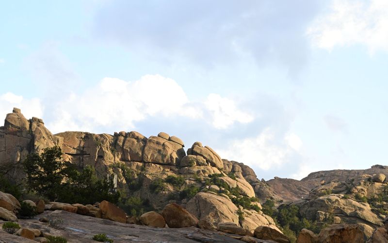 Best Time to Visit Saudi Arabia for Outdoor Activities (Month by Month Guide)