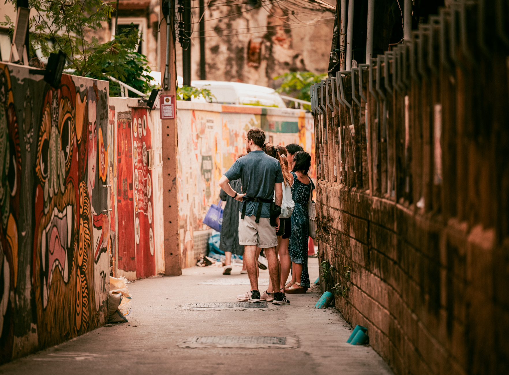 How to Plan a Trip Around Free Walking Tours Without Wasting a Day