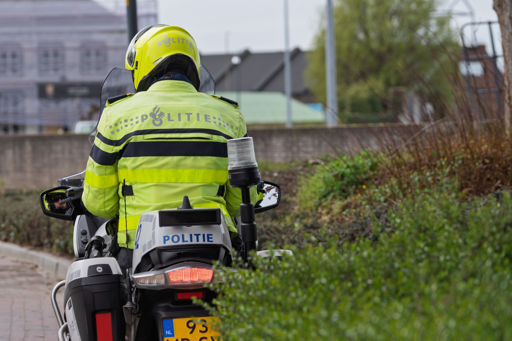 Deurwaarders helpen nieuwe groep met schulden naar hulpverlening