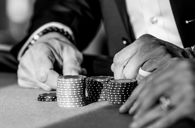 Online Casino: Spielautomaten und Live-Spiele im Überblick