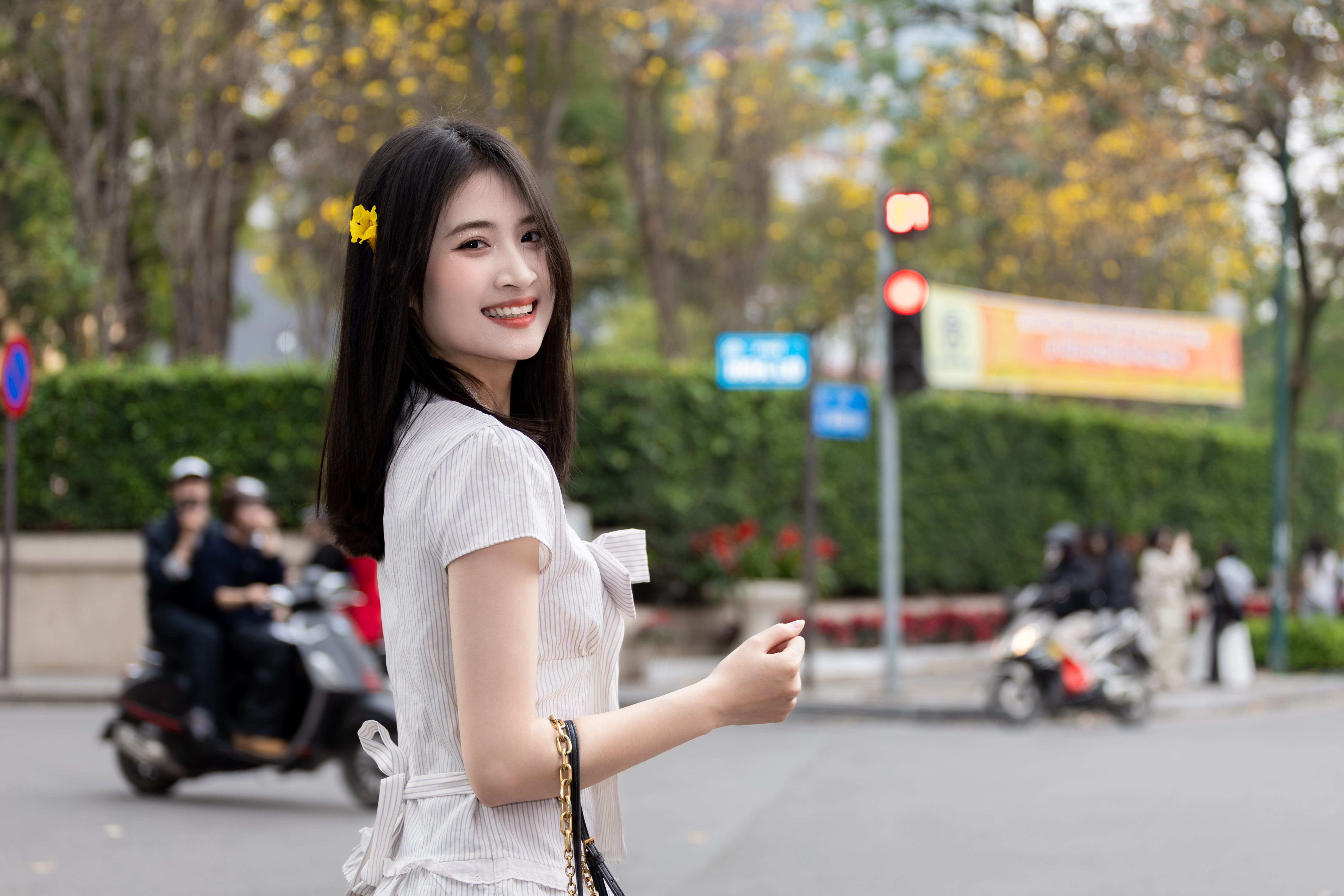 Chở trẻ em trên ô tô: 3 việc cha mẹ phải làm ngay trước 01/7/2026