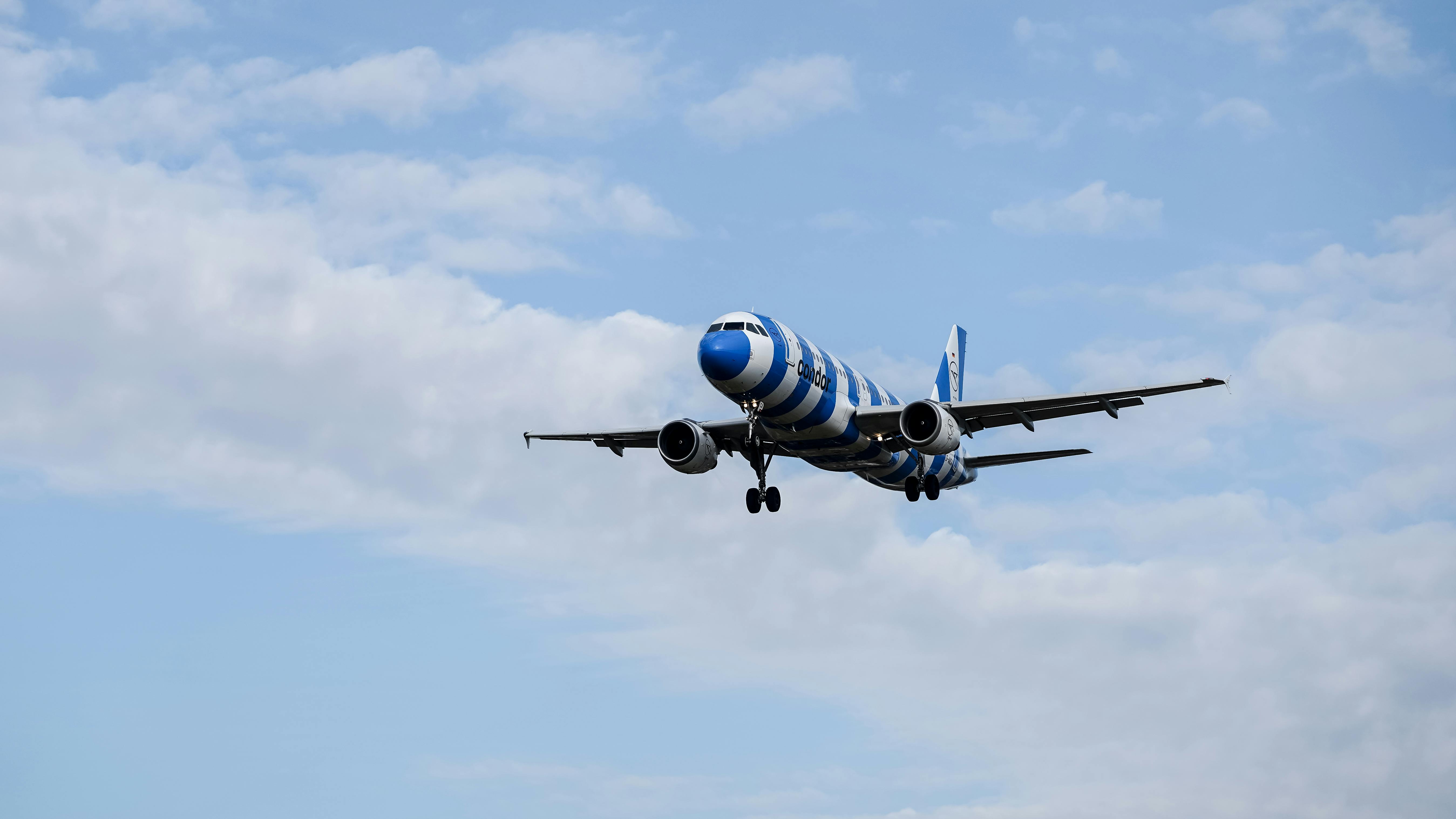 How Frequent Flyers Really Use Airline Miles (2026 Guide) — Photo by Wolfgang Weiser on Pexels