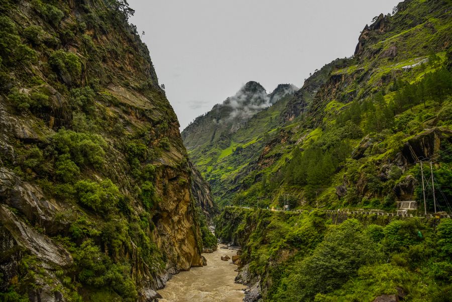 Tirthan Valley photo 4