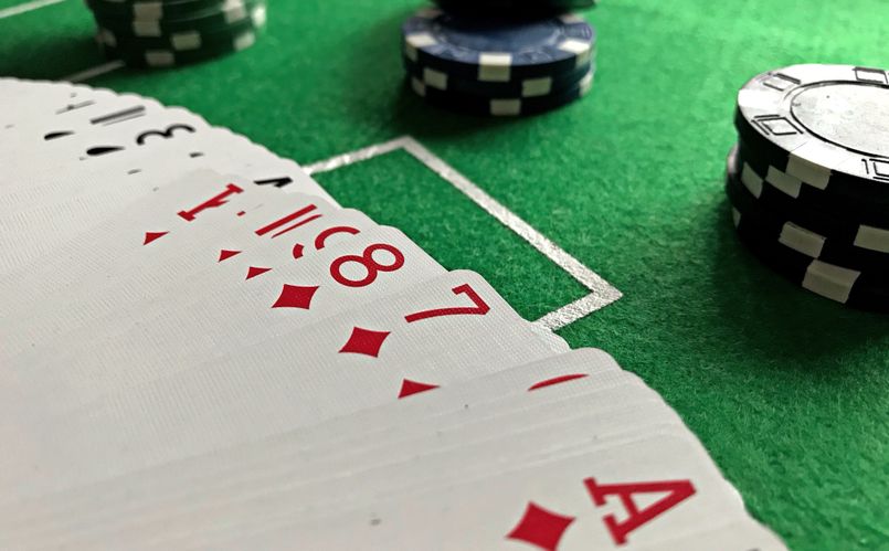 Online Casino: Spielautomaten und Live-Spiele im Überblick