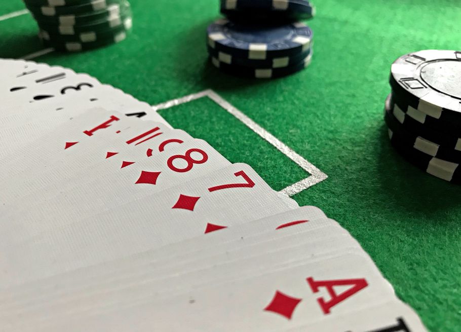 Online Casino: Spielautomaten und Live-Spiele im Überblick