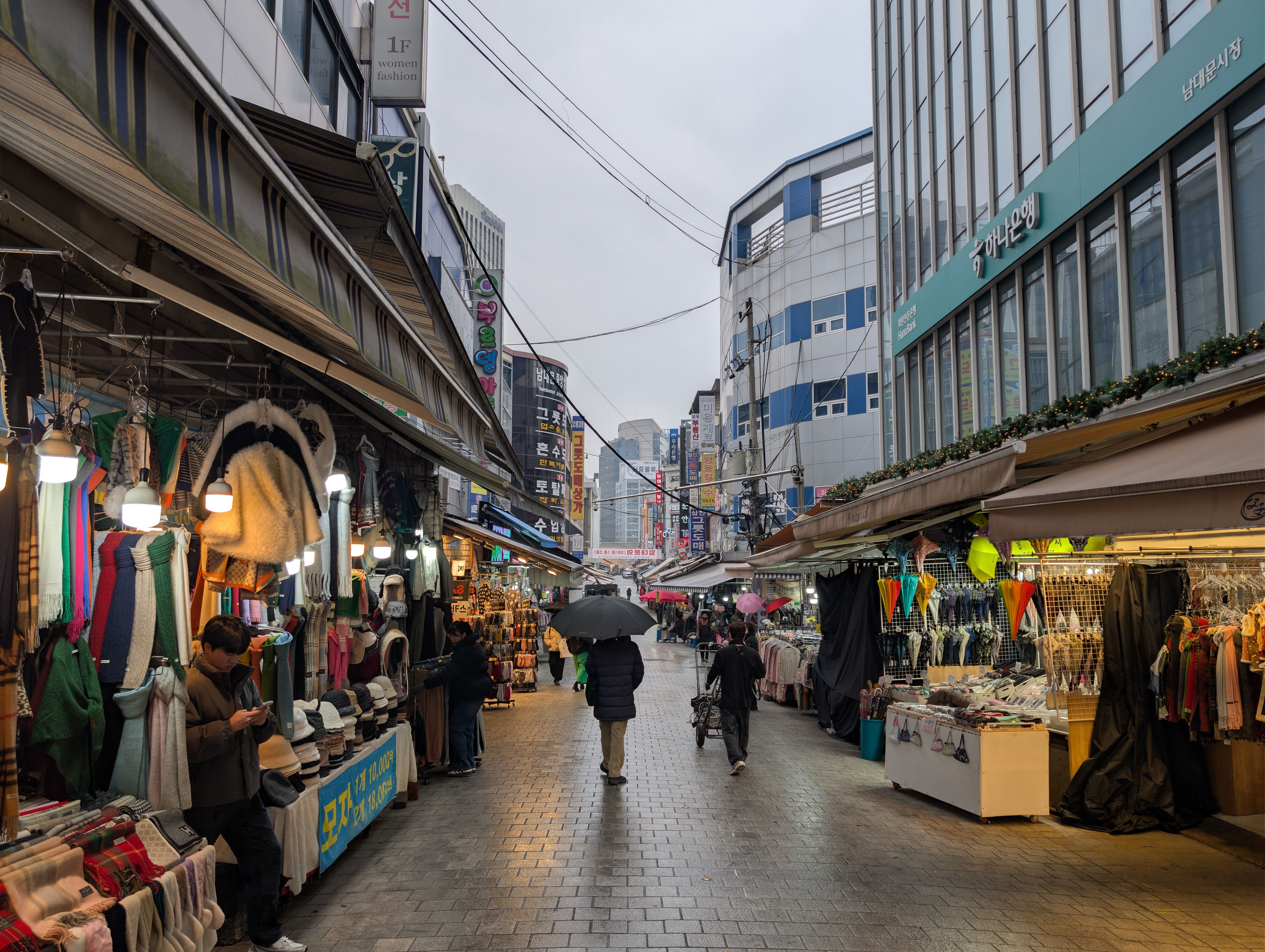 general lifestyle shop reviews — Photo by Luiz M on Pexels