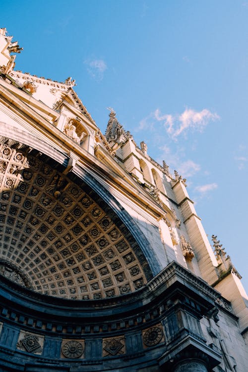 Fotobanka s bezplatnými fotkami na tému architektonická budova, architektonický, architektonický dizajn