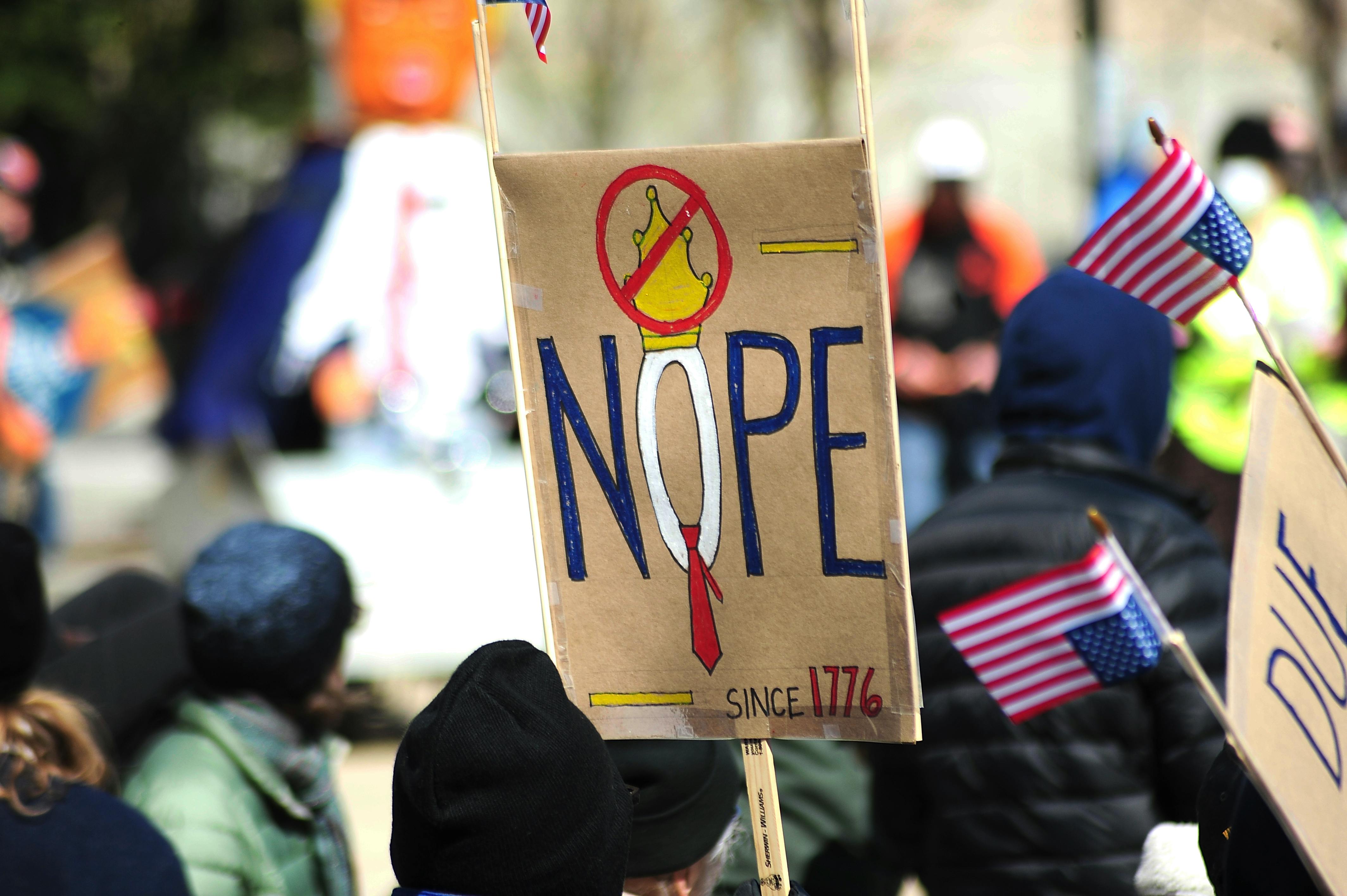 How Does Political Public Opinion Polling Work in Hawaii? — Photo by Germar Derron on Pexels