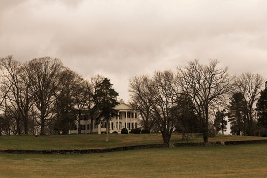 Historic Gatineau Park Mansion O'Brien House Reopens as Boutique Hotel
