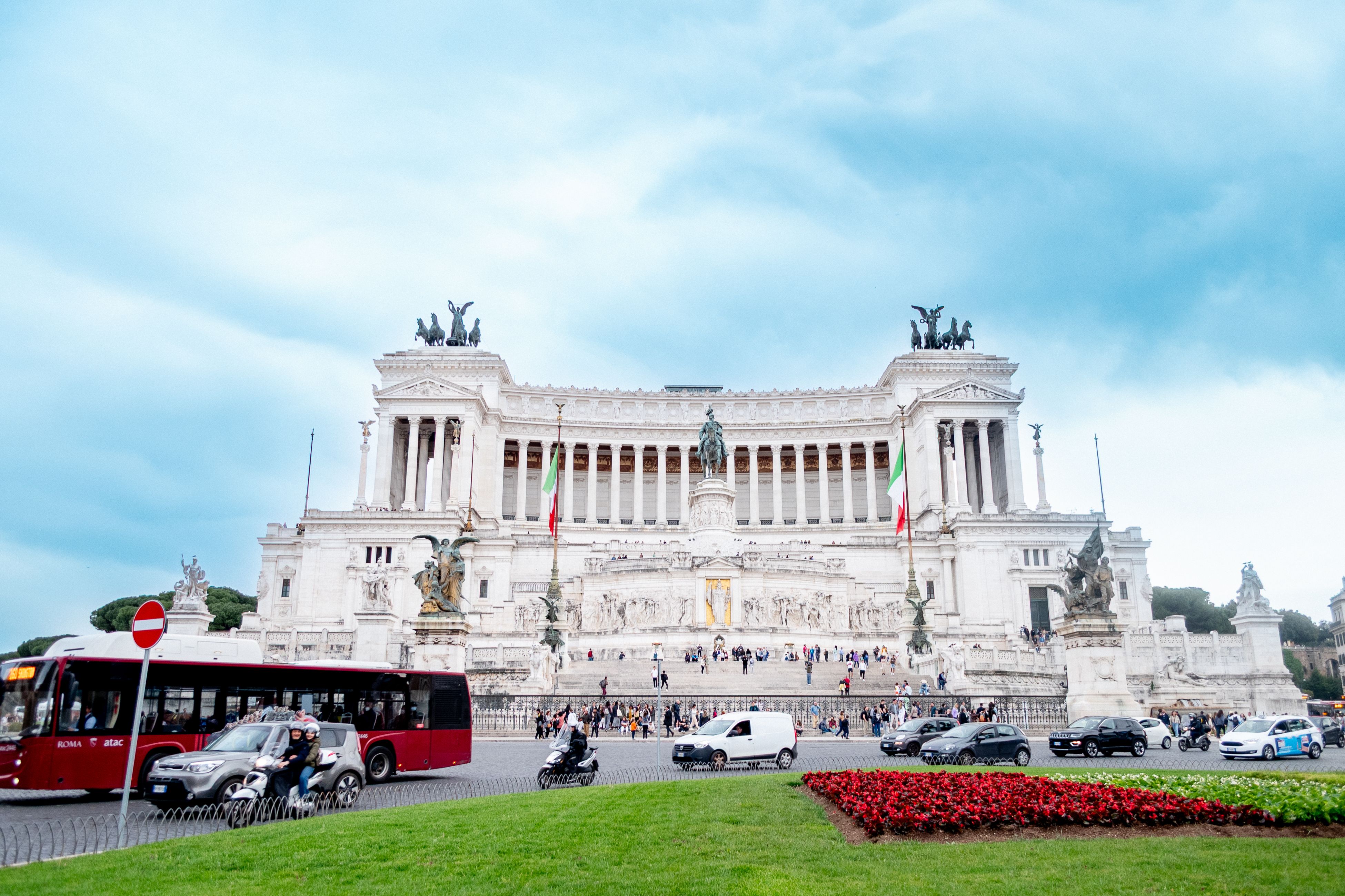general travel generali travel insurance — Photo by Raúl T on Pexels