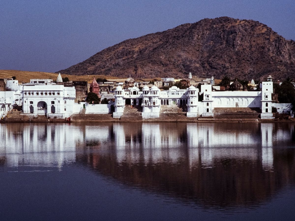 Rajasthan Grand Expedition — Palaces, Forts & Desert