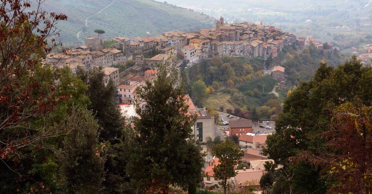 10 Destinazioni Sconosciute da Scoprire in Italia