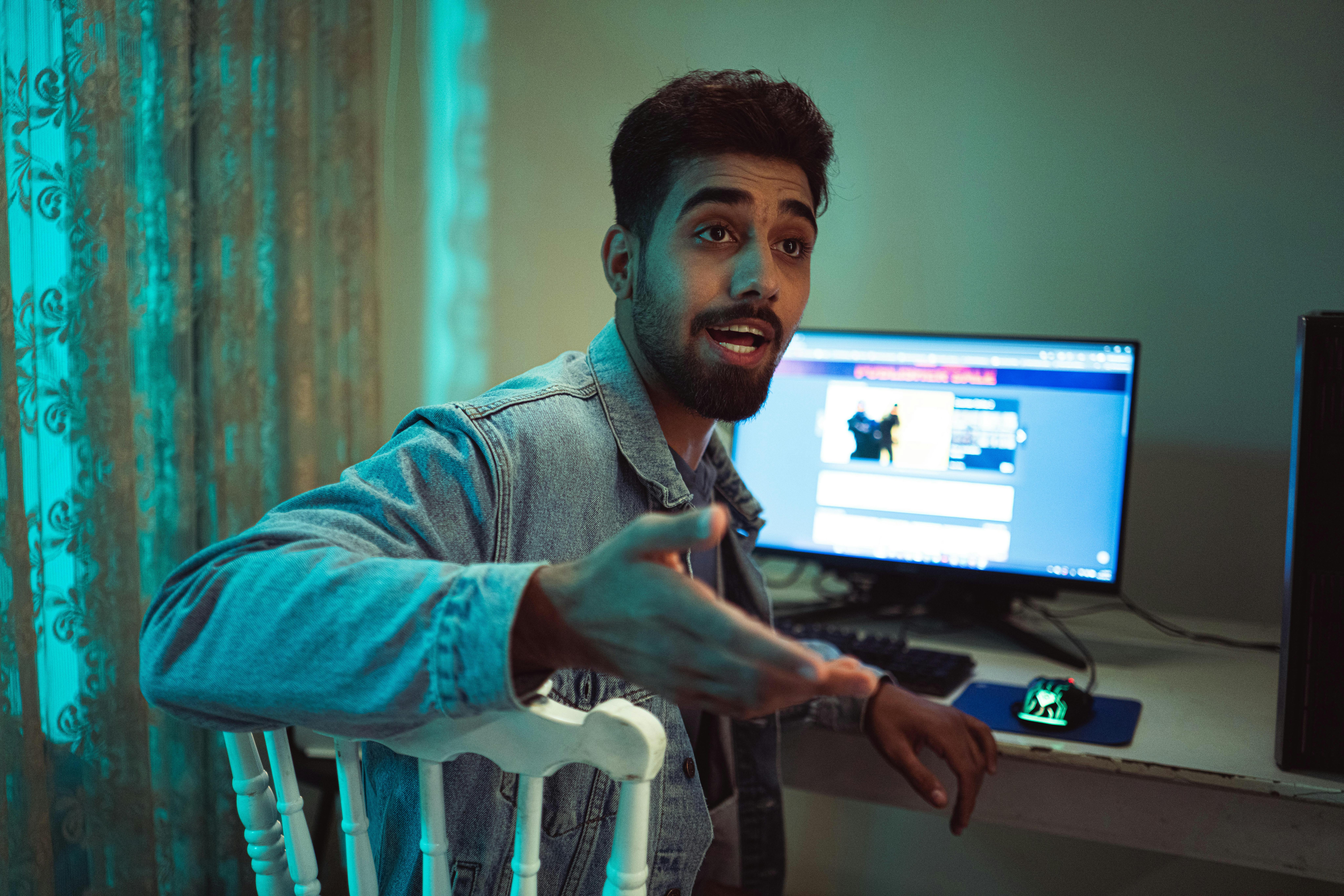 The "Digital Third Place": How Gaming Communities are Replacing Traditional Social Hubs — Photo by khezez  | خزاز on Pexels