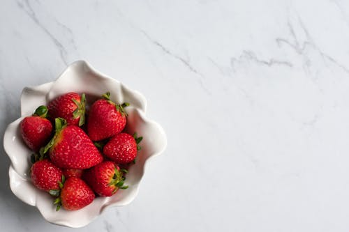 Photos gratuites de aliments, bol de fruits, fraises