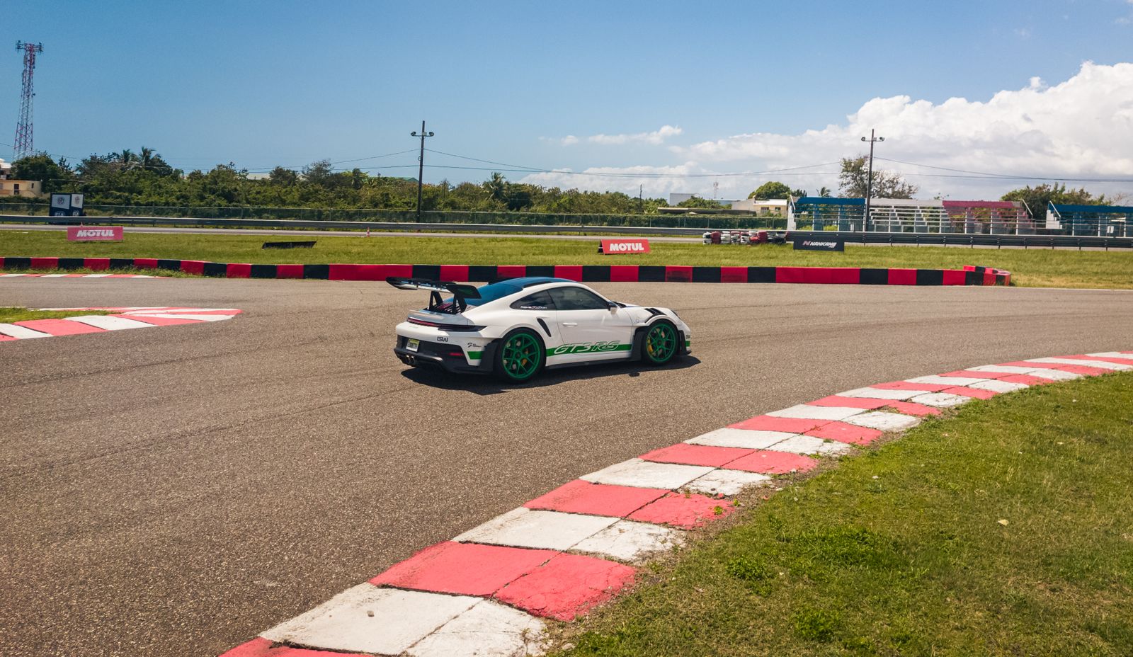 Porsche 911 GT3 RS - On track