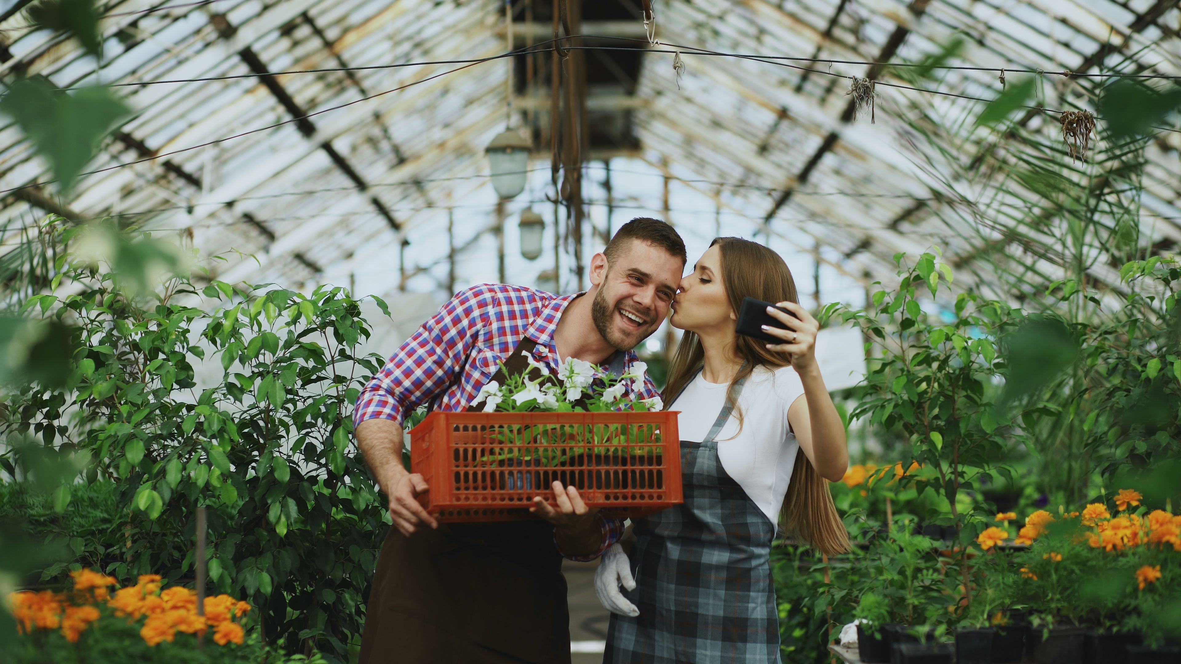 The Millennials swapping doom-scrolling for gardening — Photo by Vitaly Gariev on Pexels