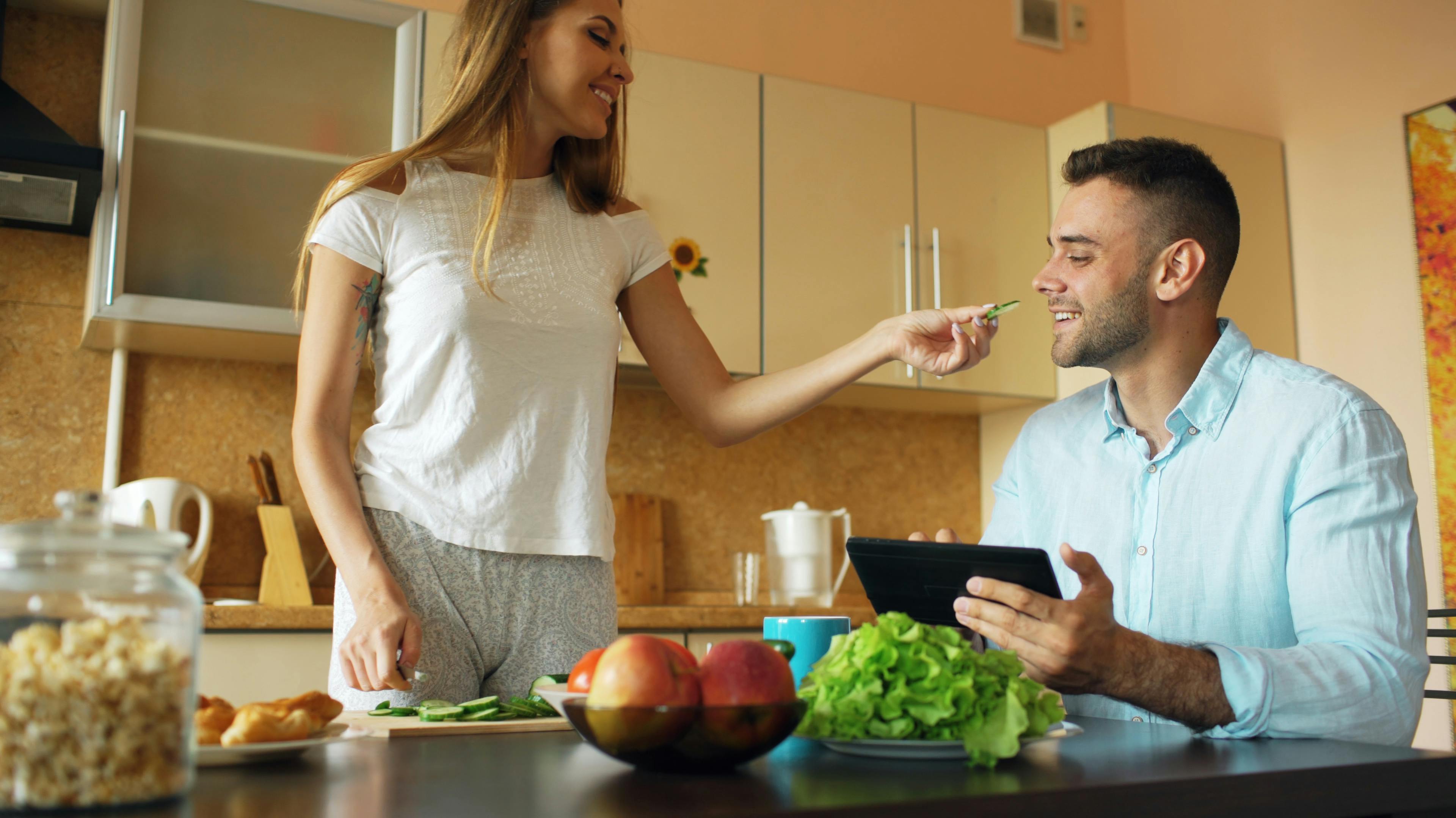 home cooking healthy eating — Photo by Vitaly Gariev on Pexels