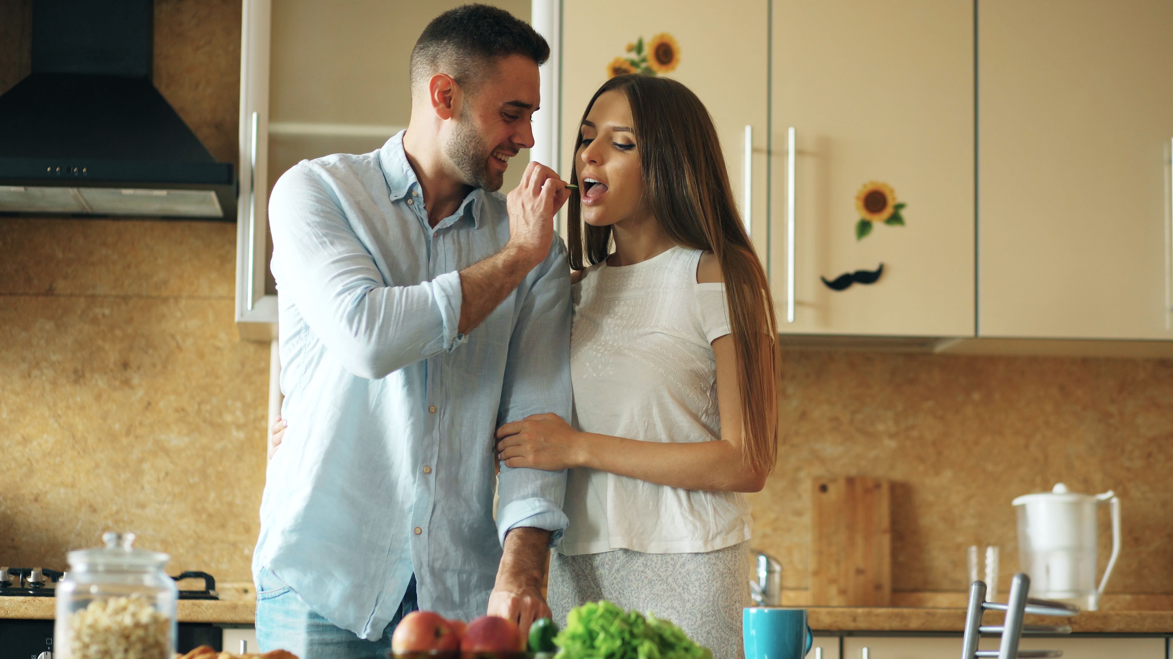 12 Healthy Relationship Signs to Celebrate in 2026: Are You in Sync? — finance and investment — modern dating — 2026