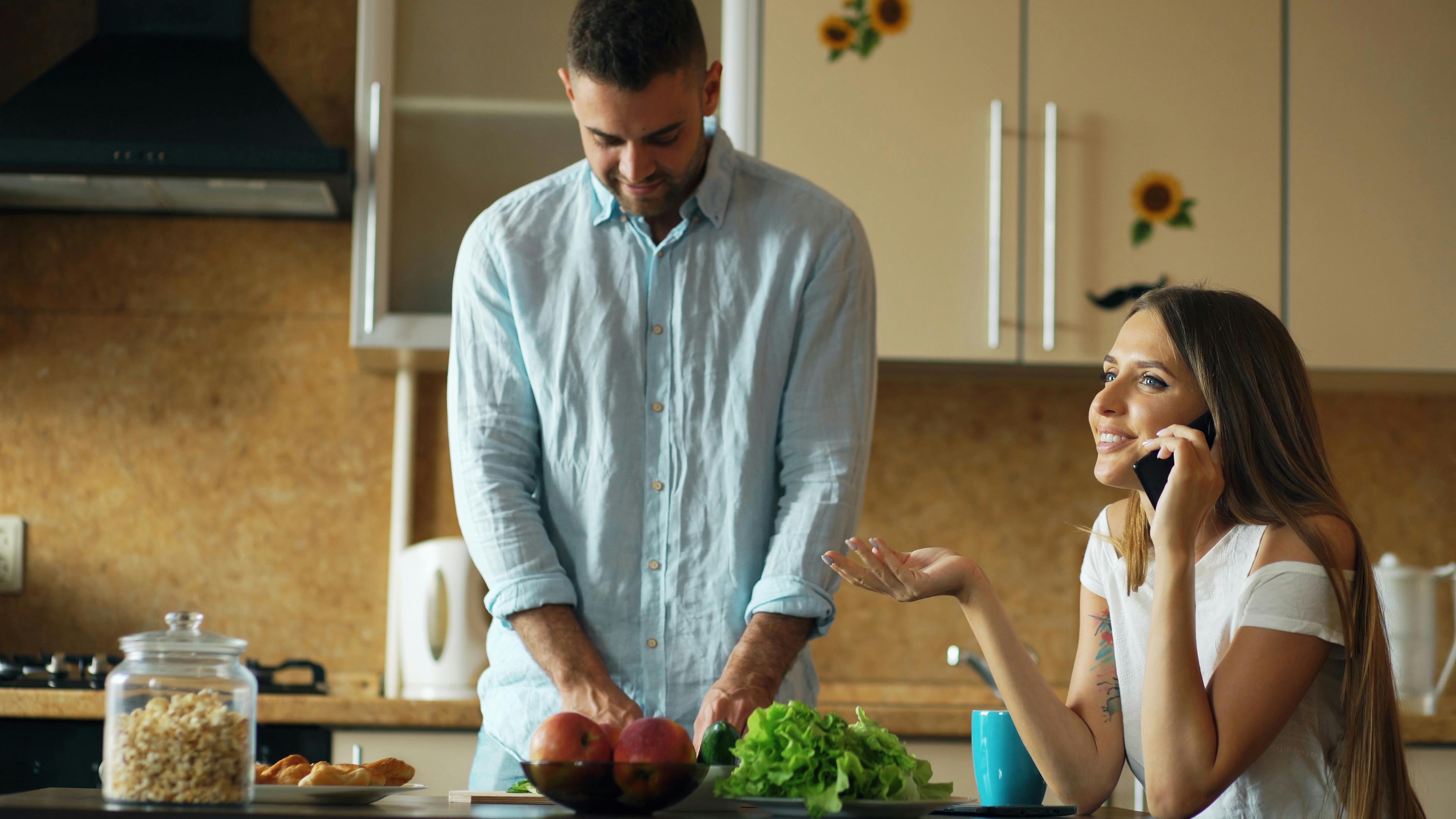 home cooking kitchen hacks — Photo by Vitaly Gariev on Pexels