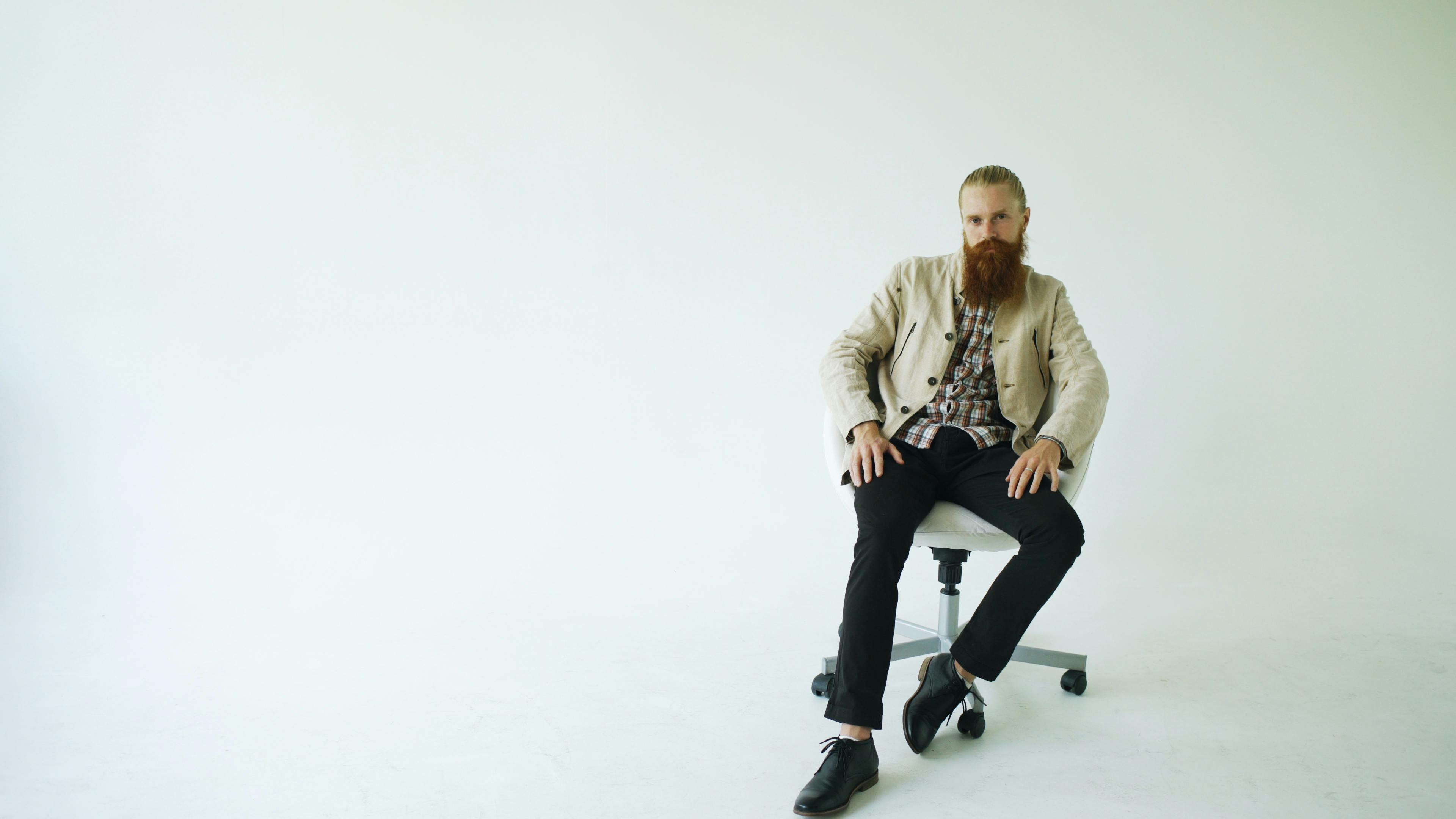 How Sean Ellis and Morgan Brown Scaled GrowthHackers to a Community of 200k Marketing Professionals — Photo by Vitaly Gariev 