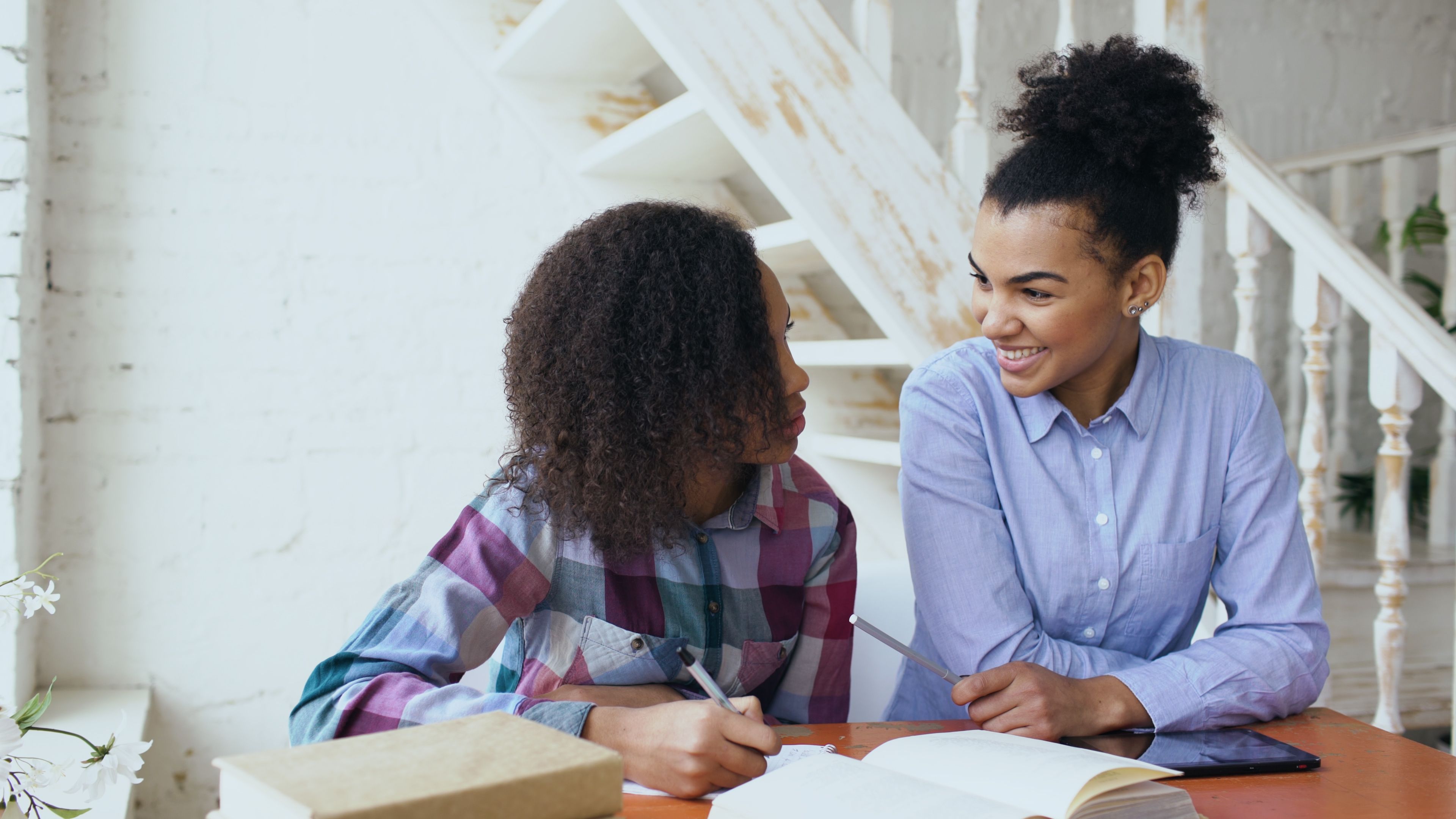 White House Study Says DEI Hurts Productivity — Photo by Vitaly Gariev on Pexels