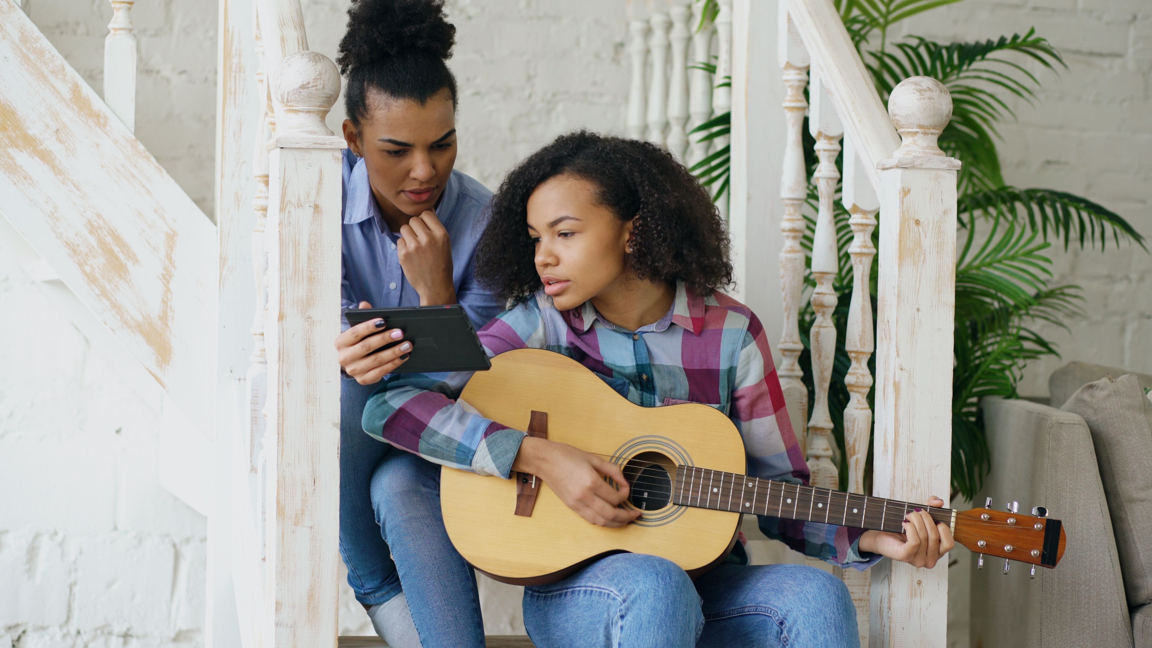'Connecting through discovery' with Music Haven — Photo by Vitaly Gariev on Pexels