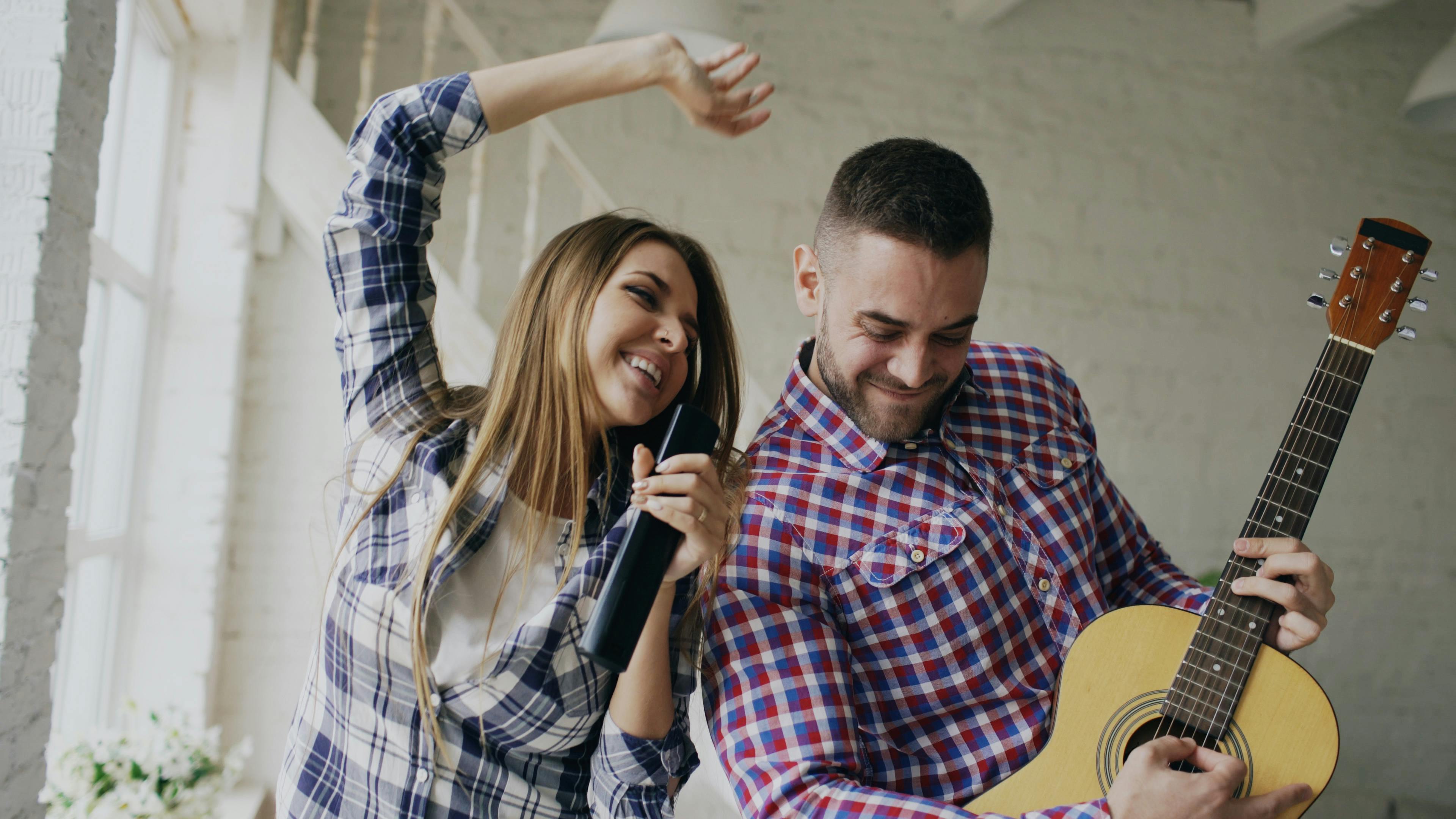 Music Discovery: More Channels, More Problems — Photo by Vitaly Gariev on Pexels