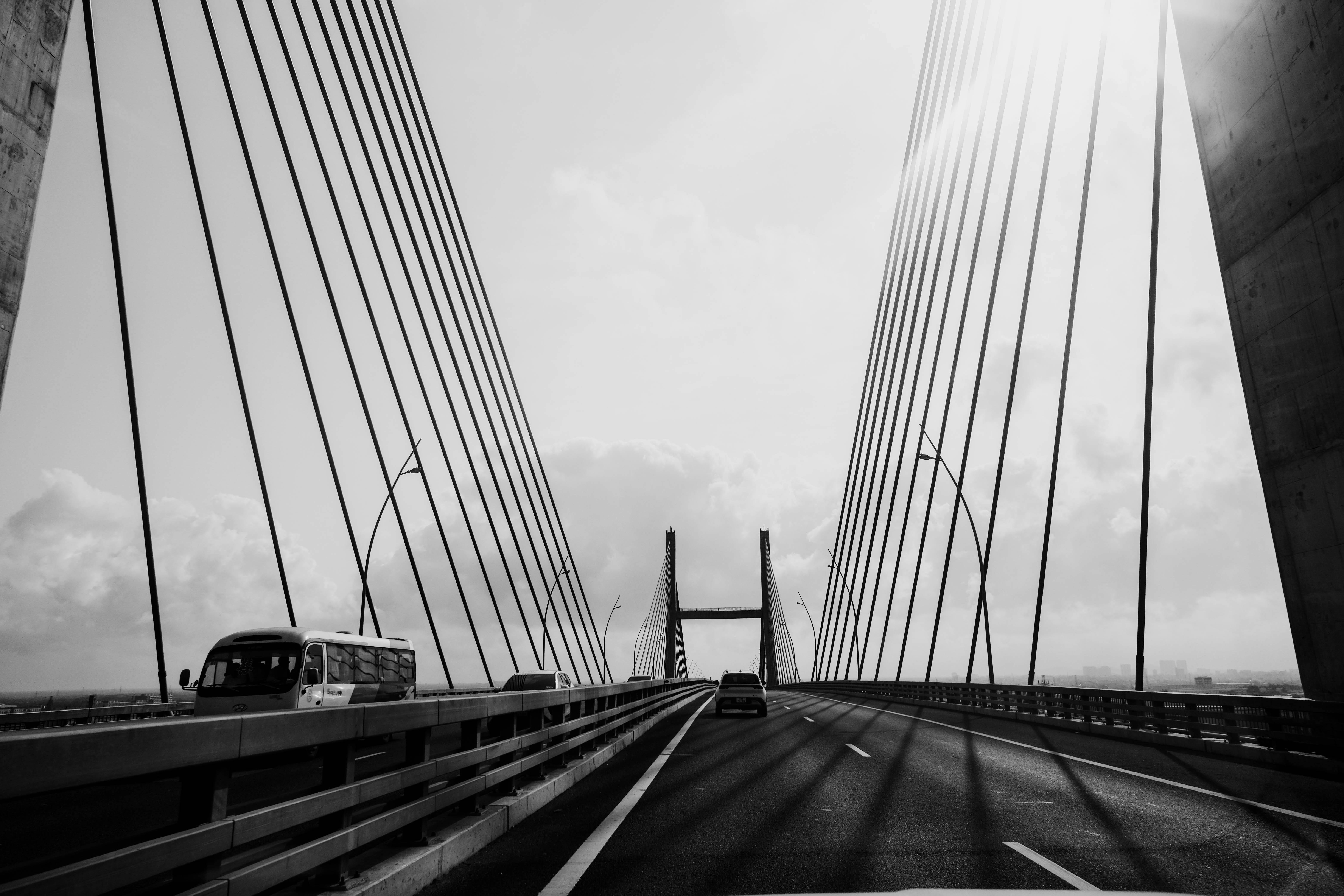 Business: Uganda, DRC set timeline for infrastructure push