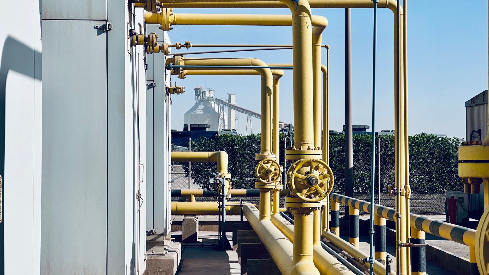 Bodi specialty oils engineered for demanding industrial applications — heat transfer systems, turbines, compressors and heat-treatment quenching